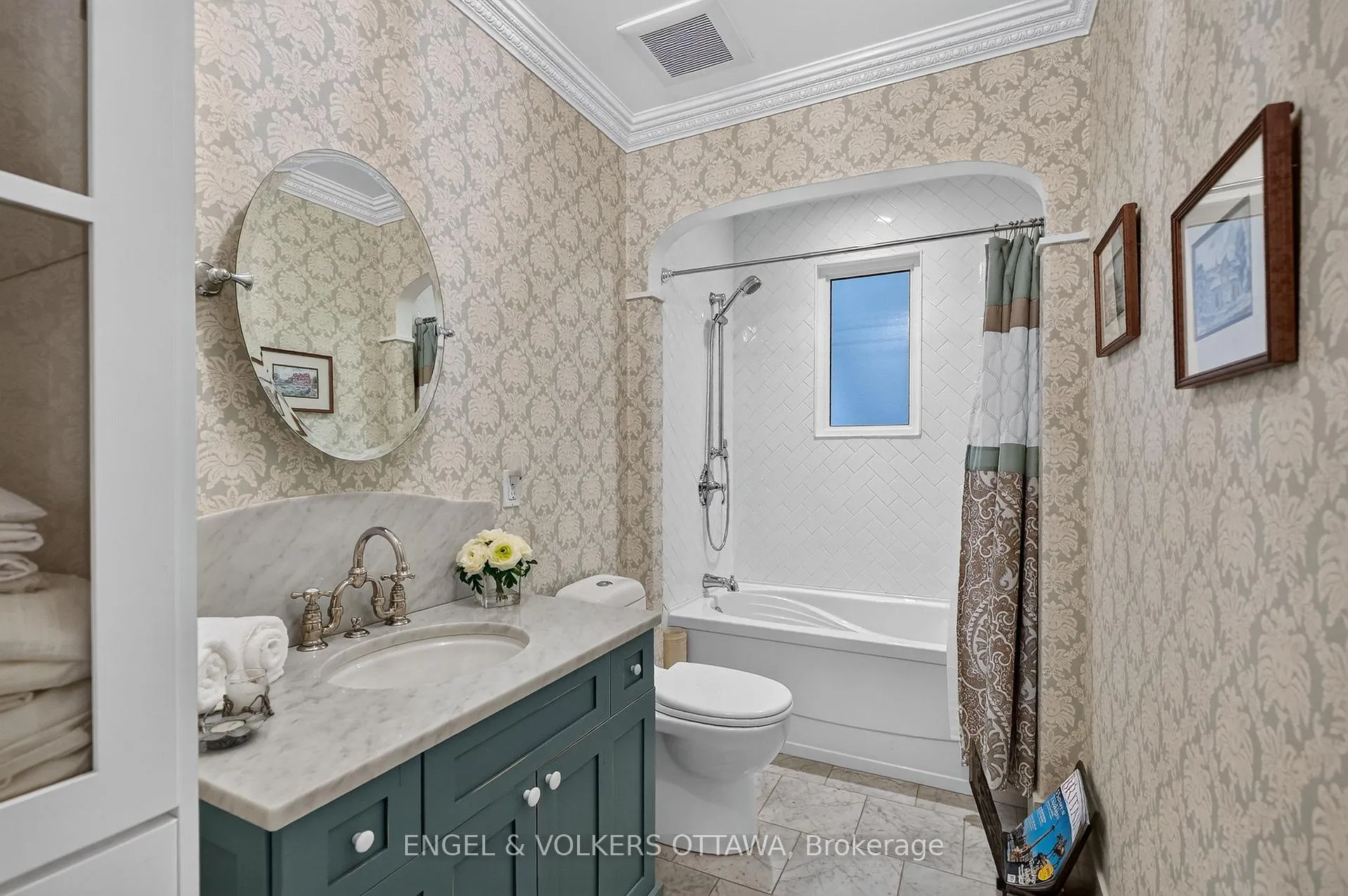 Photo 23 of 246 Mountbatten Avenue, Ottawa, Applewood Acres — HOMEH