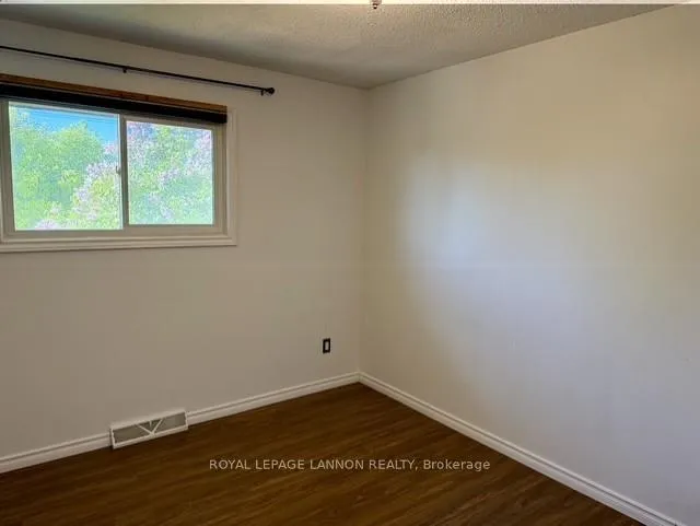 Photo 8 of 17 Velva Avenue, Thunder Bay, Shuniah — HOMEH