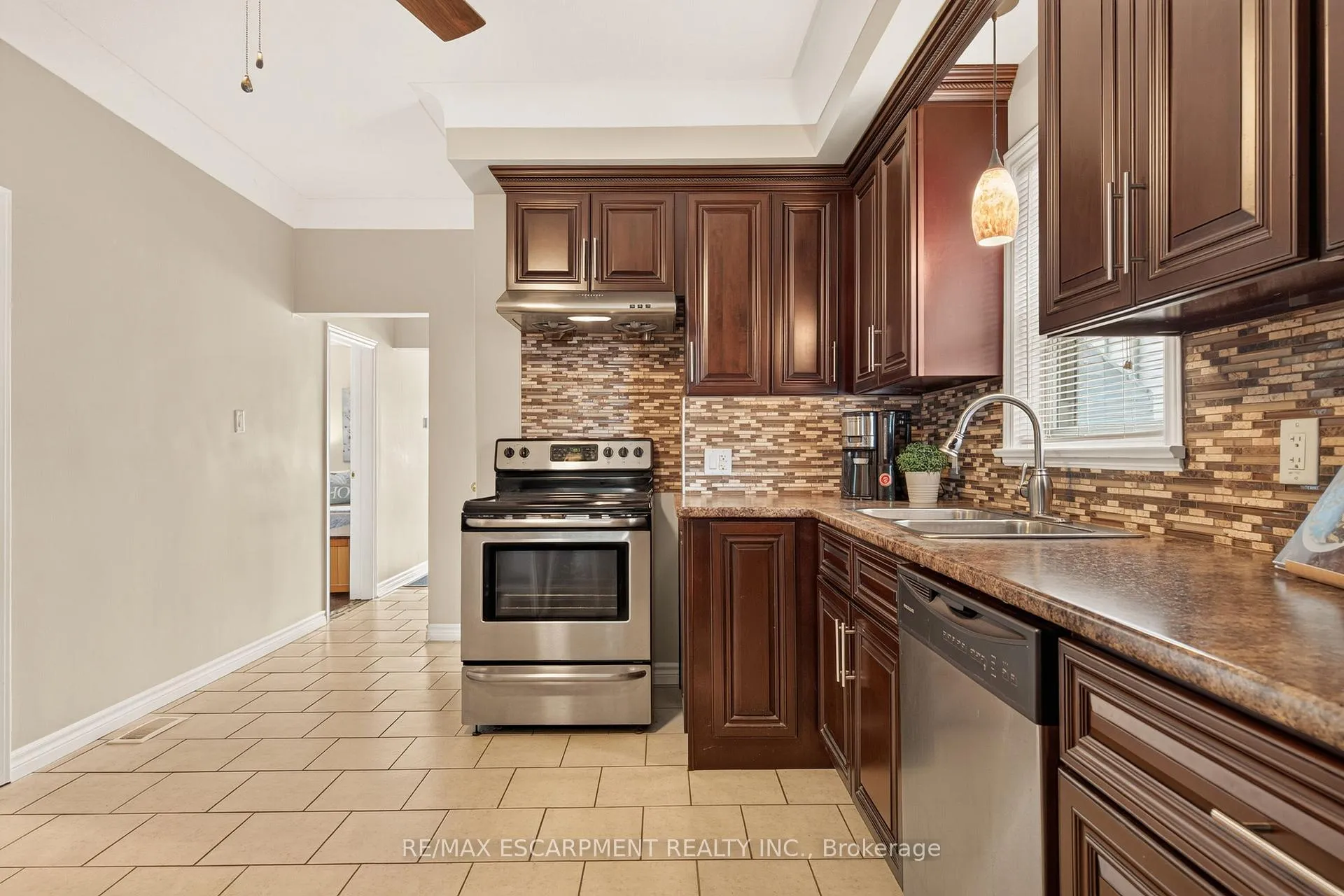 Photo 14 of 277 Normanhurst Avenue, Hamilton, Normanhurst — HOMEH