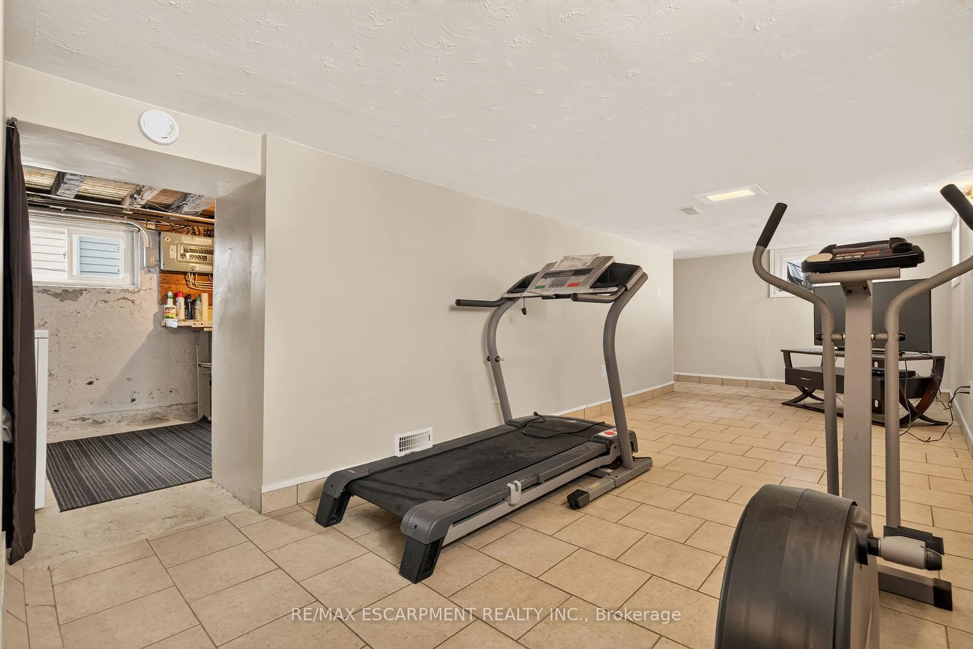 Photo 28 of 277 Normanhurst Avenue, Hamilton, Normanhurst — HOMEH
