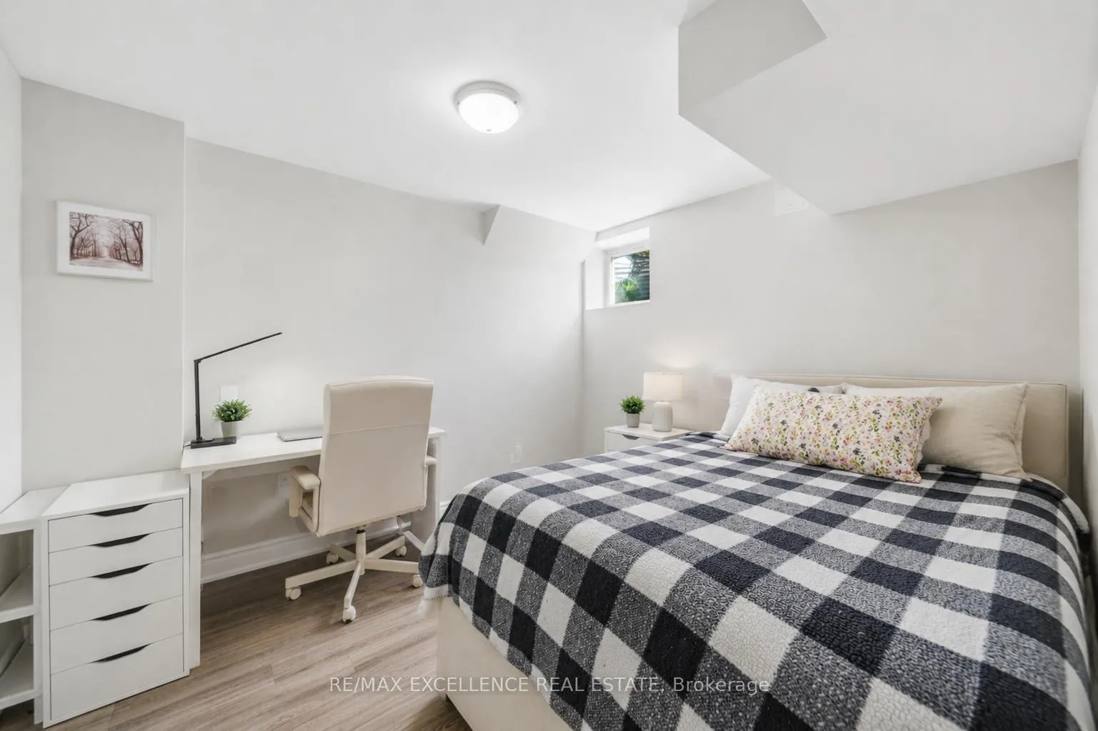 Photo 17 of 83 Leadenhall Road, Brampton, Northwest Brampton — HOMEH