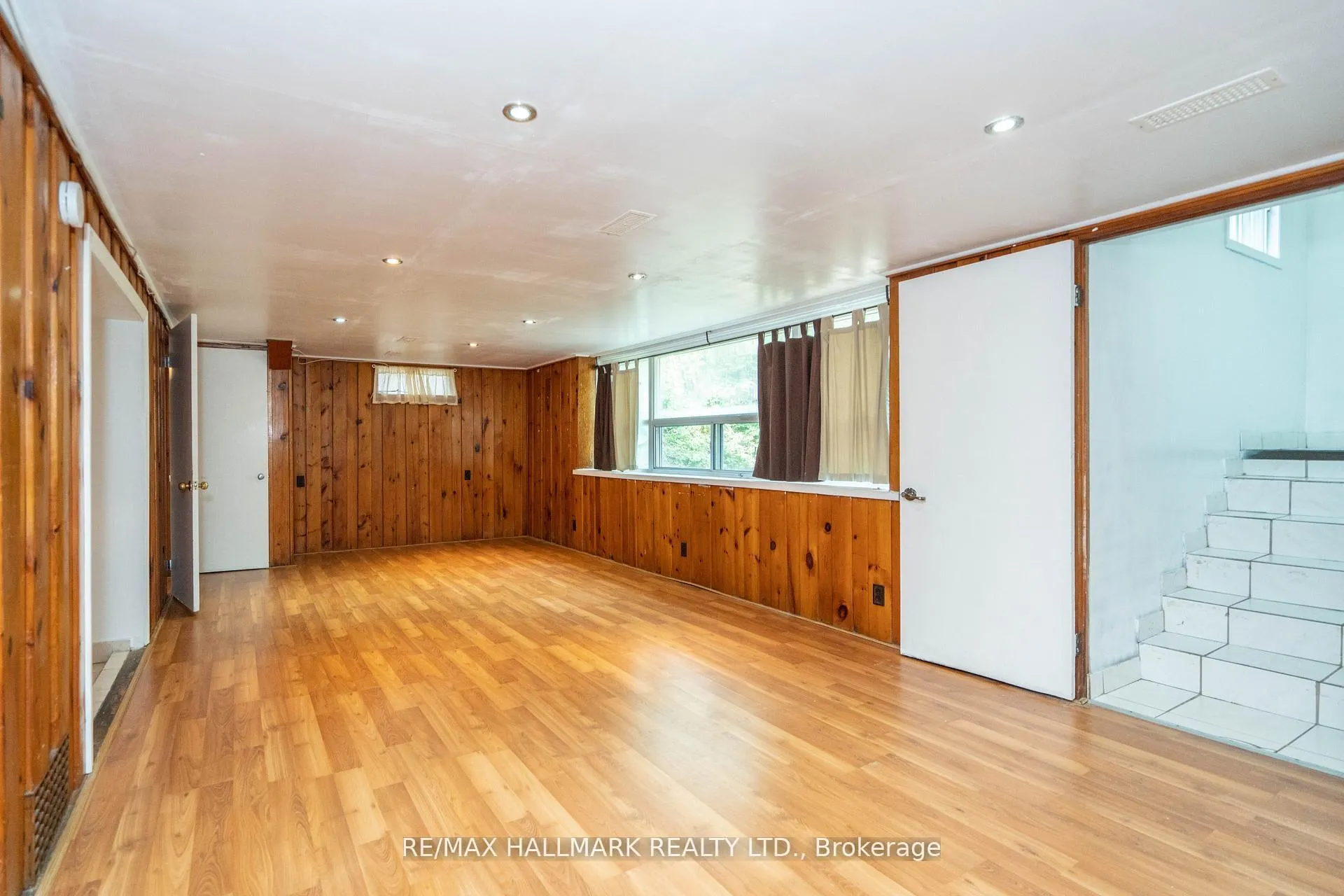 Photo 3 of 104 Highland Park (Basement) Boulevard, Markham, Grandview — HOMEH