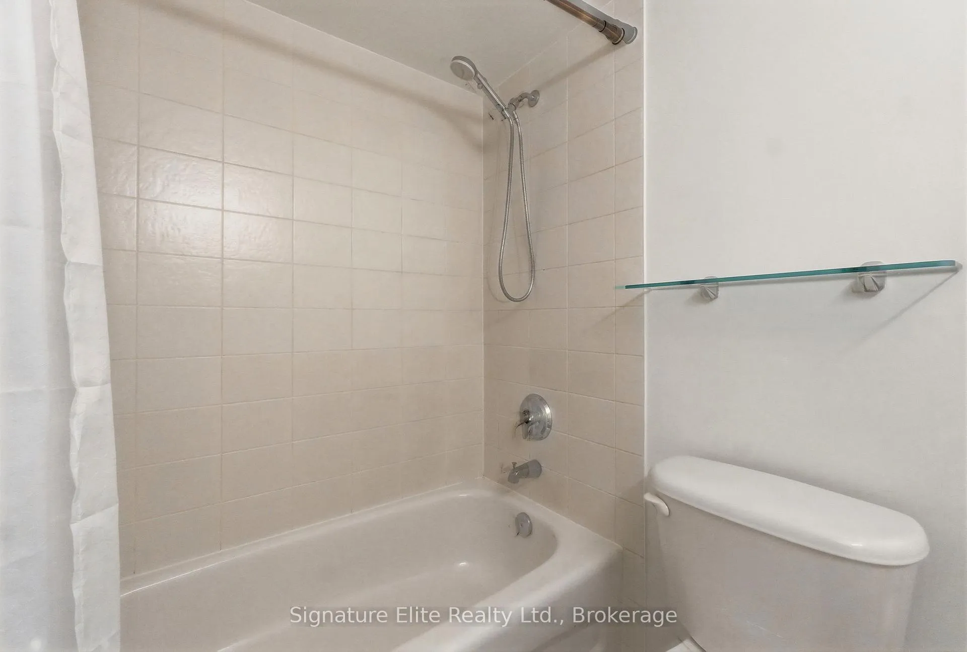 Photo 12 of Unit 718, 42 Western Battery Road, Toronto, Niagara — HOMEH
