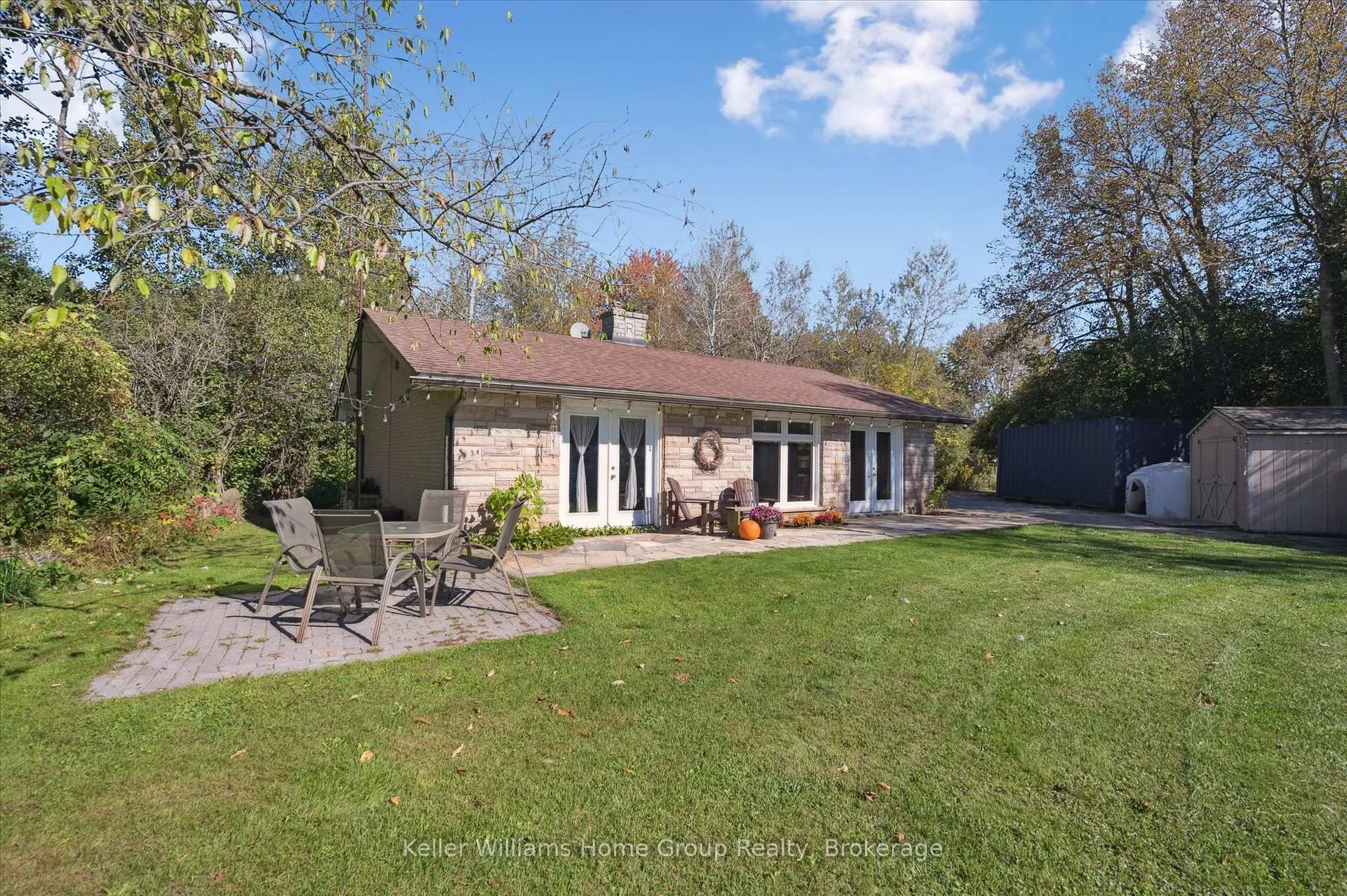 Photo 3 of 568 Black Street, Centre Wellington, Fergus — HOMEH