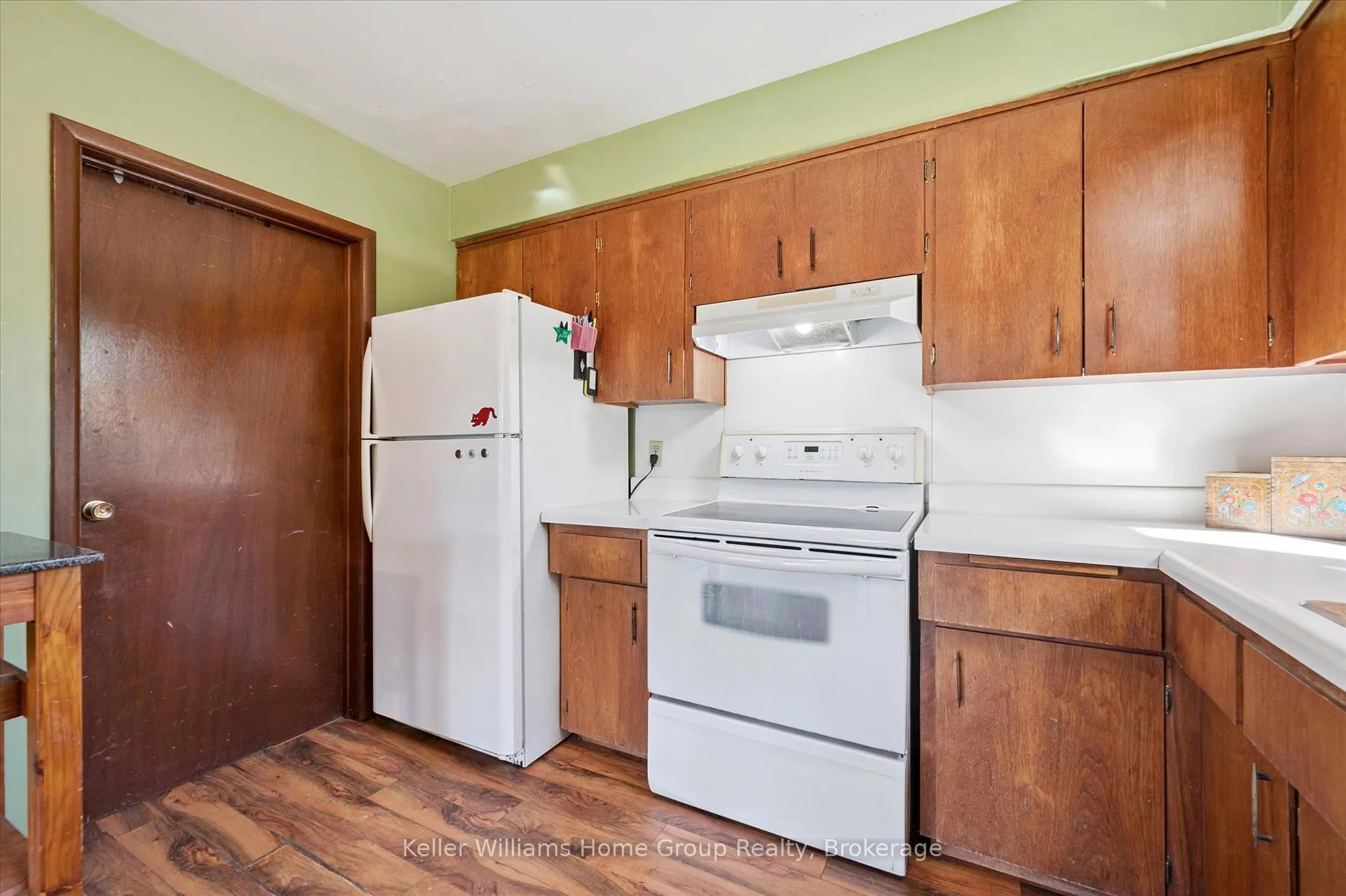 Photo 15 of 568 Black Street, Centre Wellington, Fergus — HOMEH