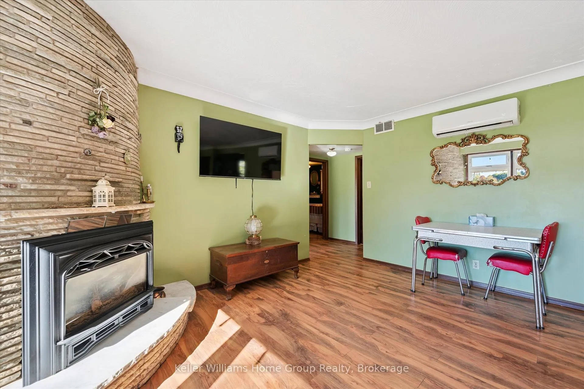 Photo 21 of 568 Black Street, Centre Wellington, Fergus — HOMEH