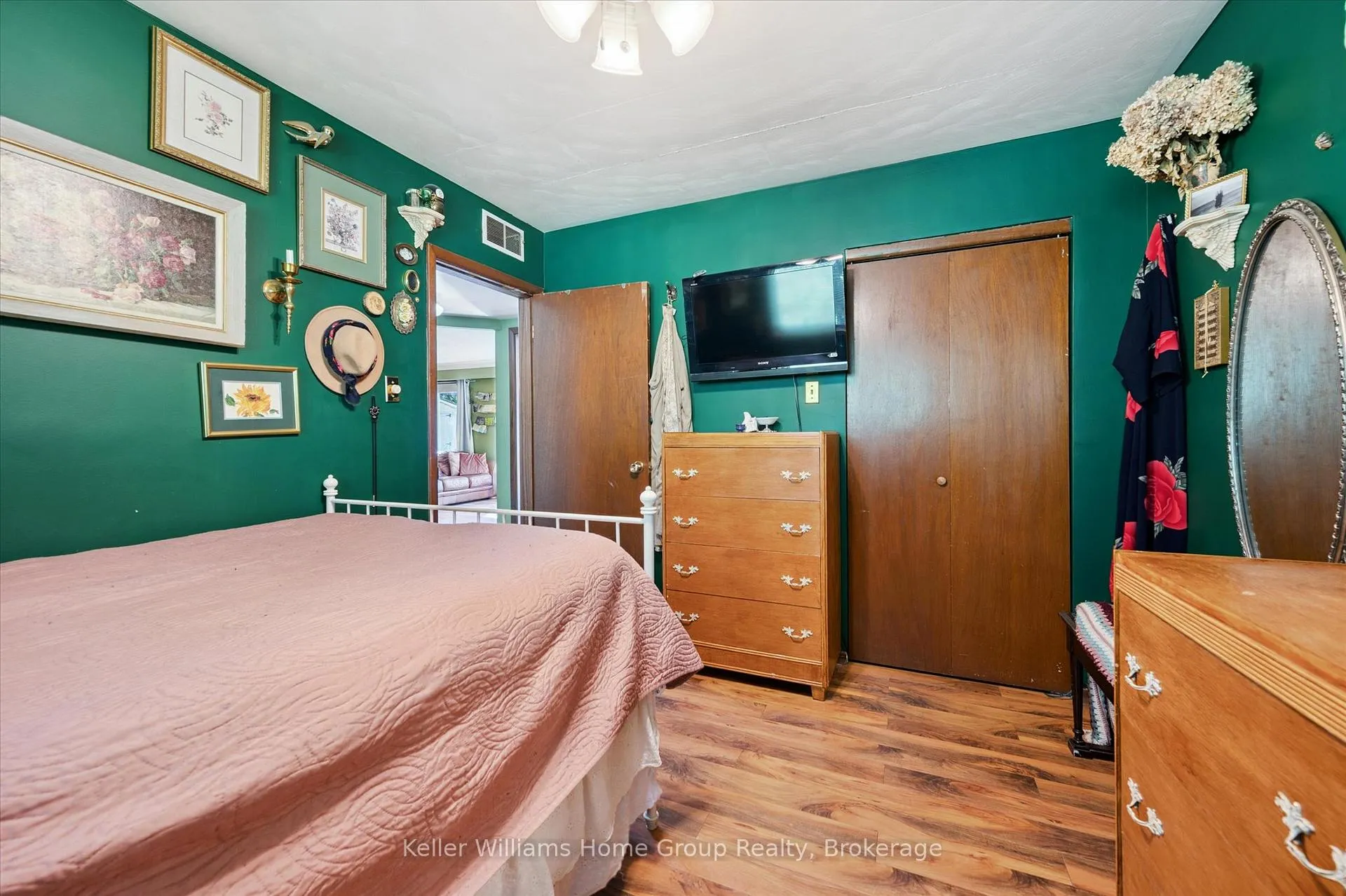 Photo 24 of 568 Black Street, Centre Wellington, Fergus — HOMEH
