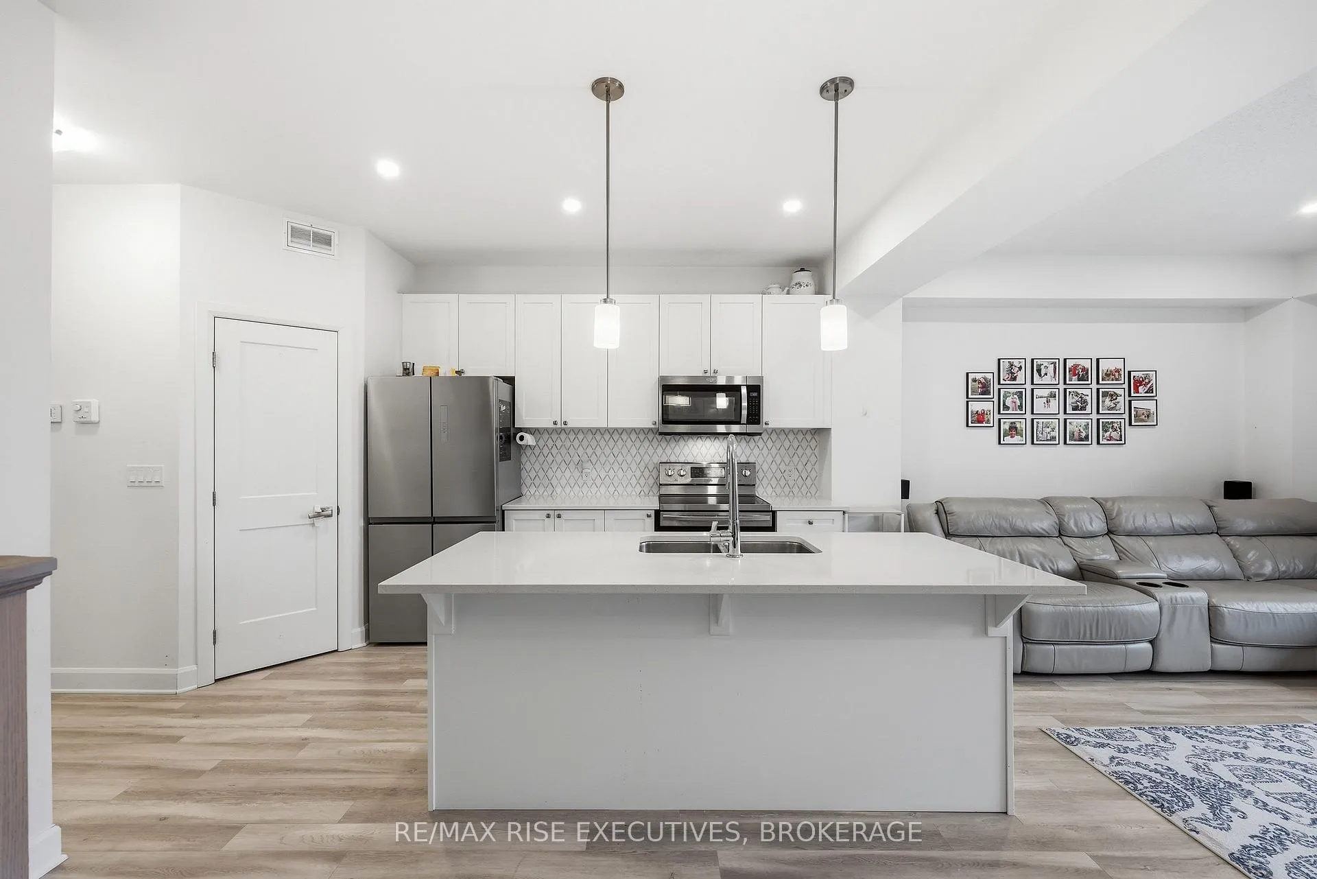 Photo 15 of 1538 Davenport Crescent, Kingston, City Northwest — HOMEH