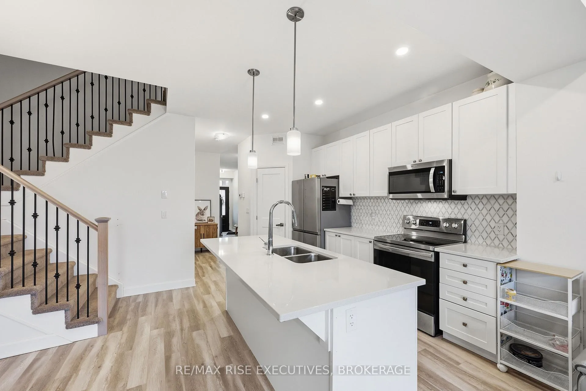 Photo 16 of 1538 Davenport Crescent, Kingston, City Northwest — HOMEH