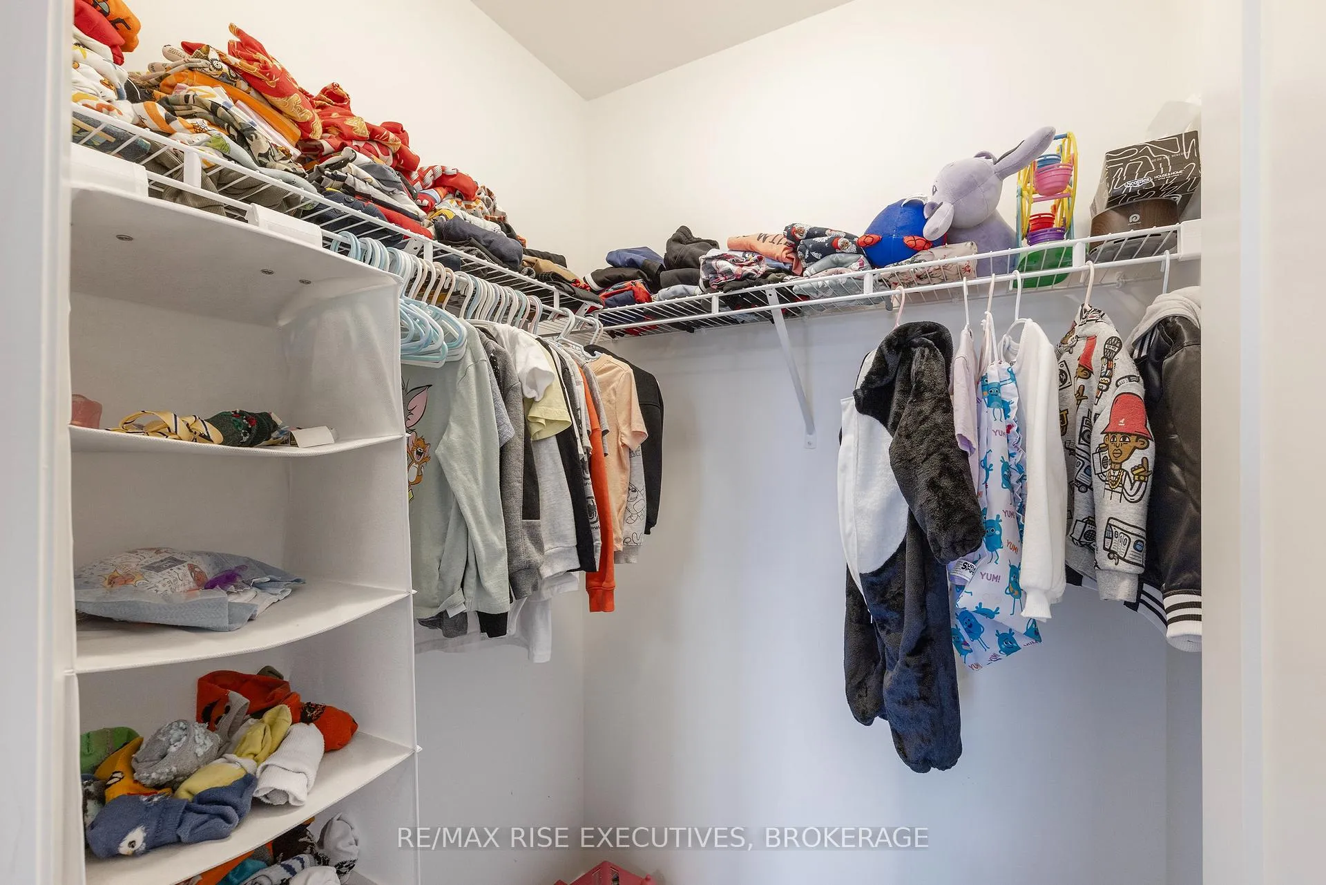 Photo 31 of 1538 Davenport Crescent, Kingston, City Northwest — HOMEH