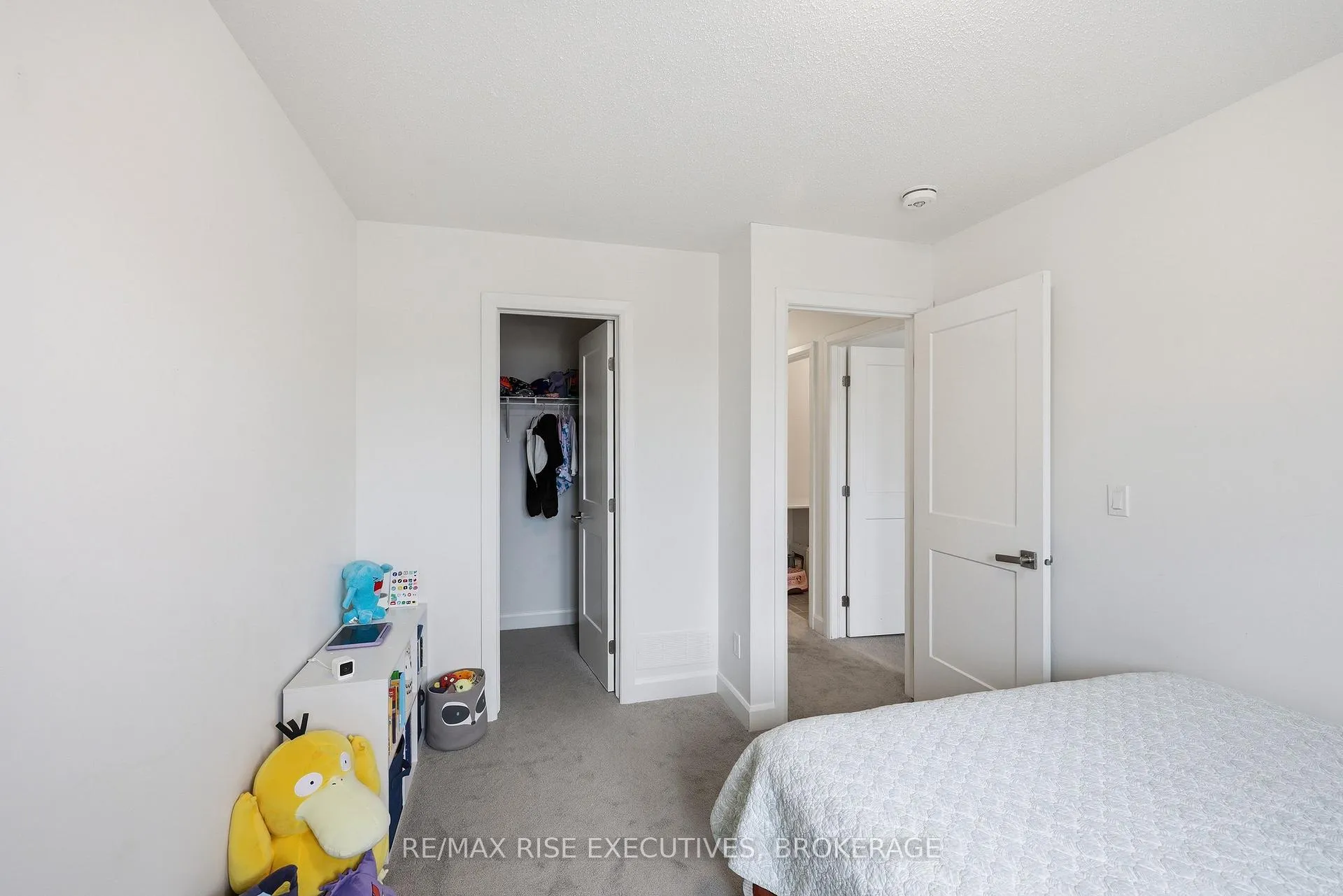 Photo 35 of 1538 Davenport Crescent, Kingston, City Northwest — HOMEH