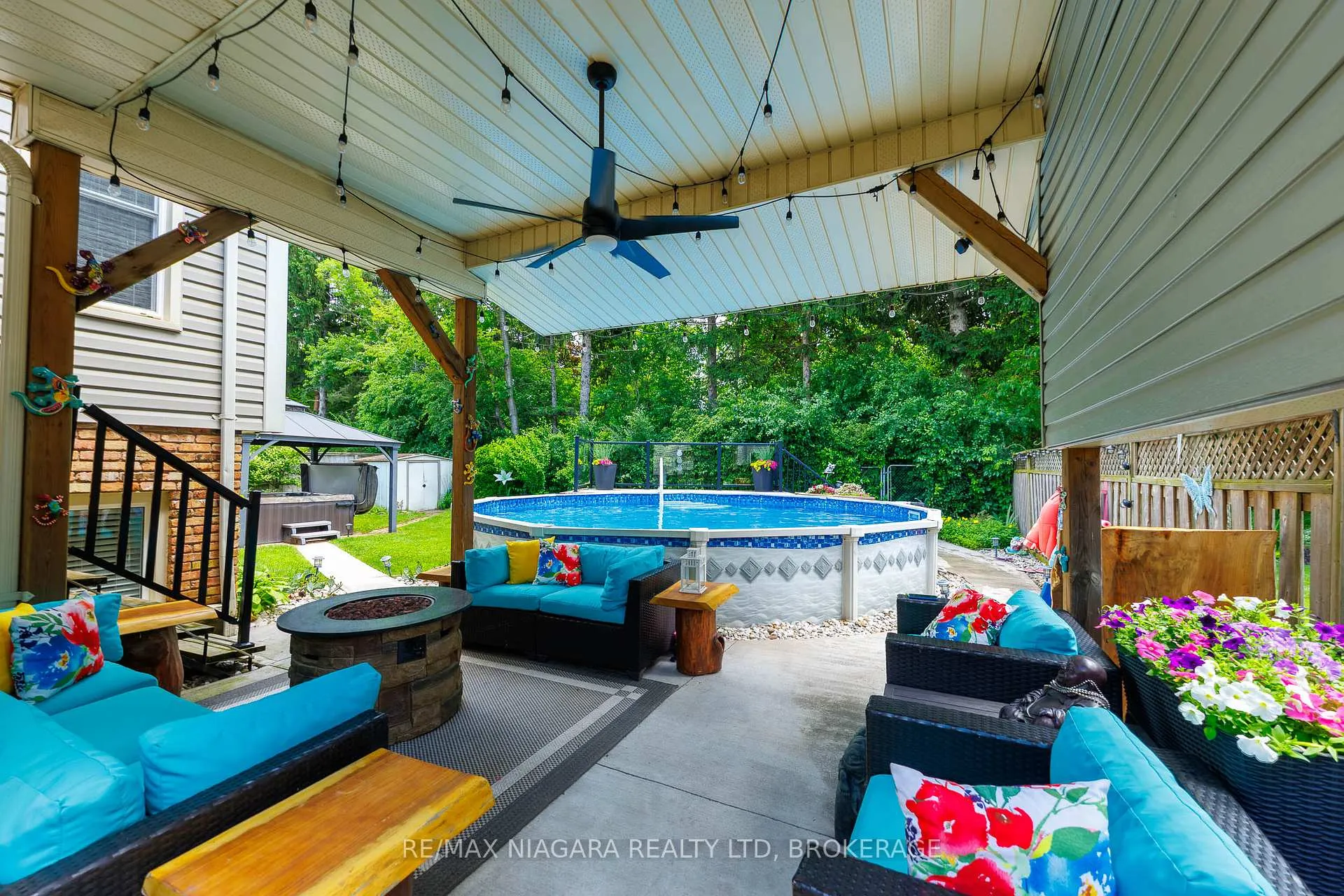 Photo 9 of 3786 Northwood Drive, Niagara Falls, Mt. Carmel — HOMEH