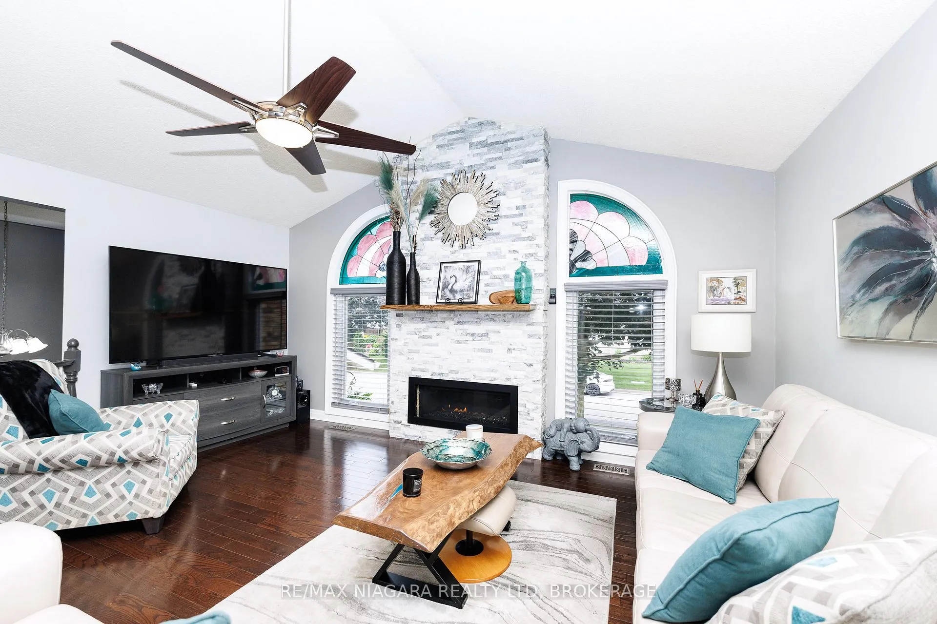 Photo 16 of 3786 Northwood Drive, Niagara Falls, Mt. Carmel — HOMEH