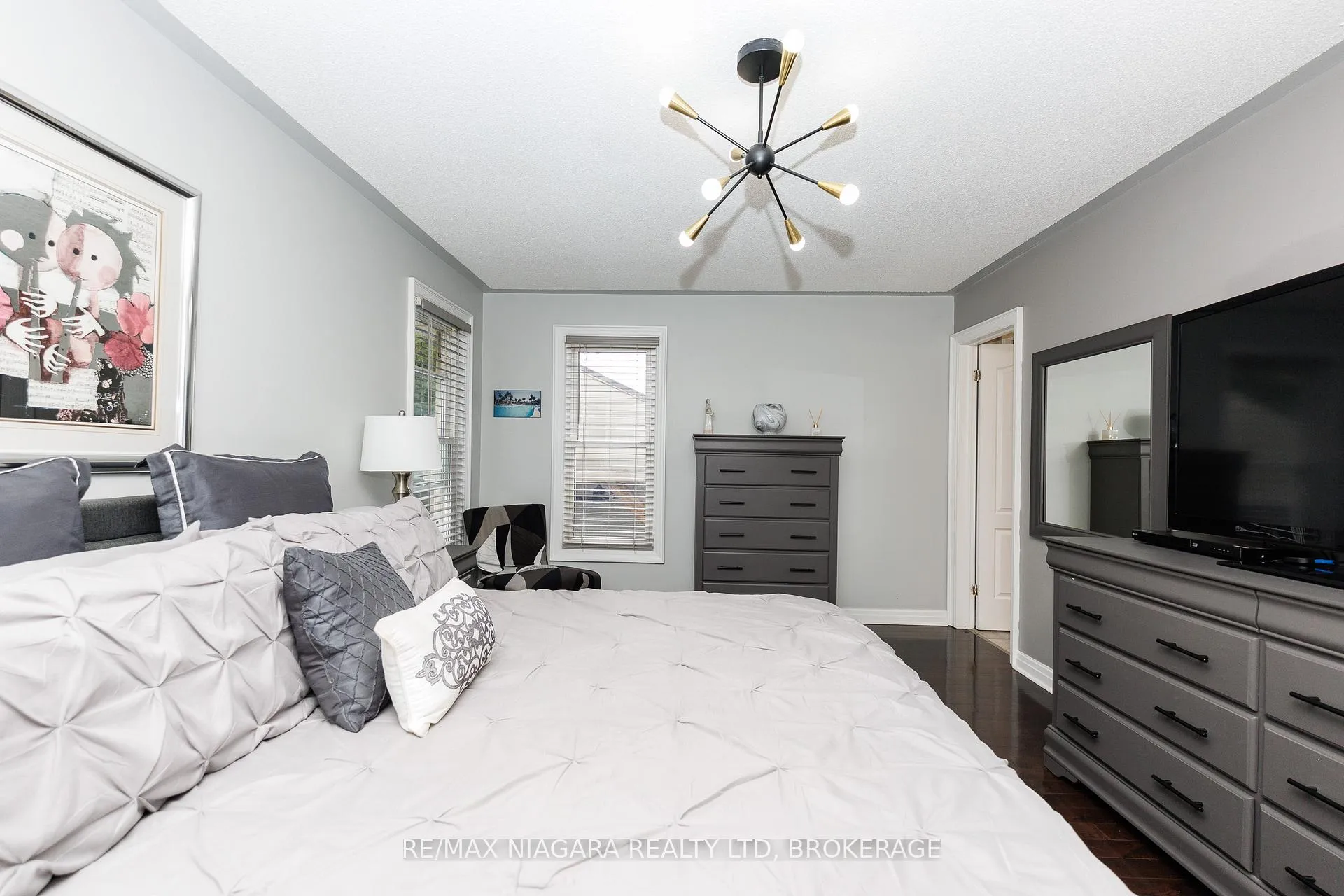 Photo 27 of 3786 Northwood Drive, Niagara Falls, Mt. Carmel — HOMEH
