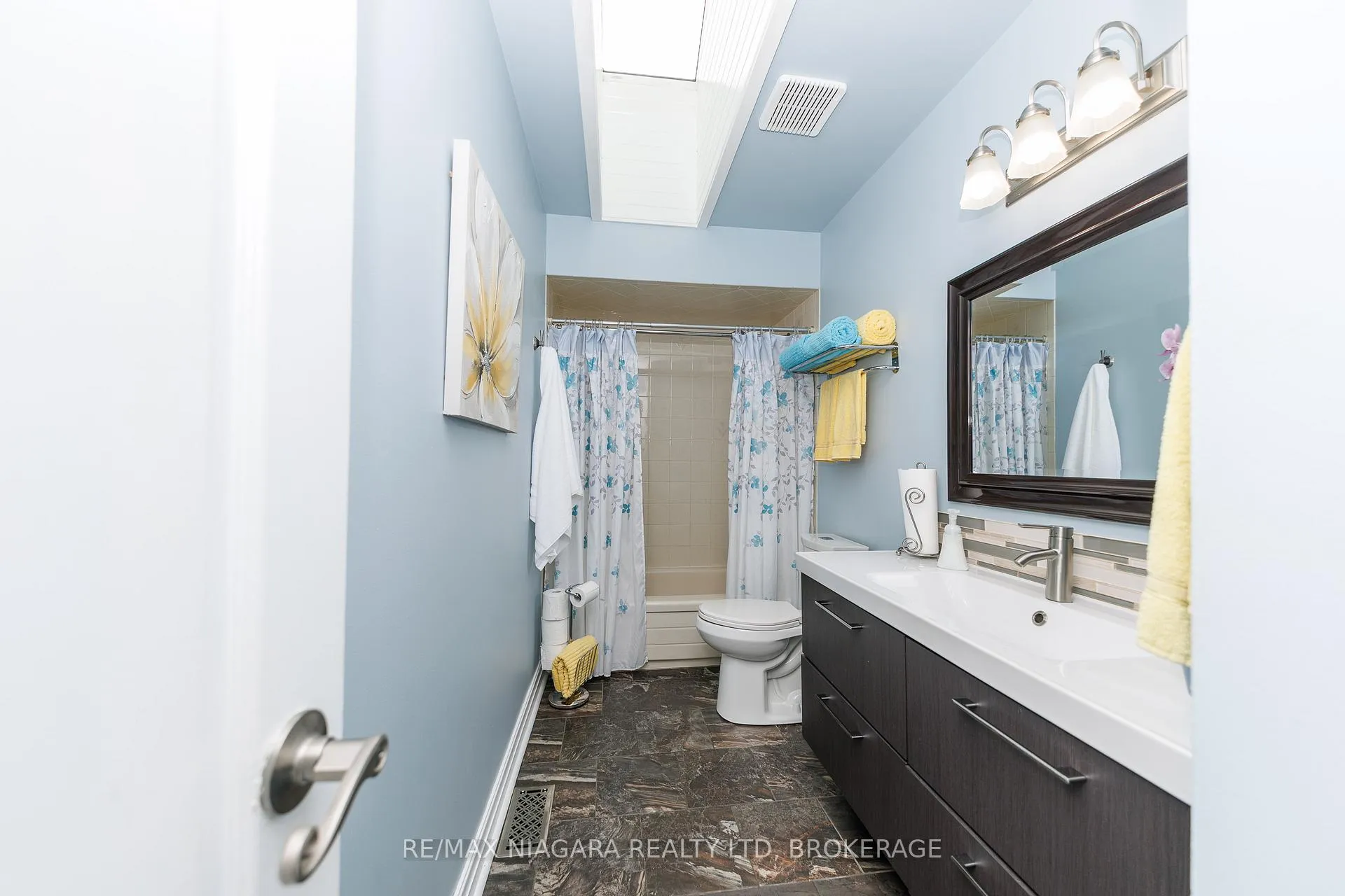 Photo 31 of 3786 Northwood Drive, Niagara Falls, Mt. Carmel — HOMEH