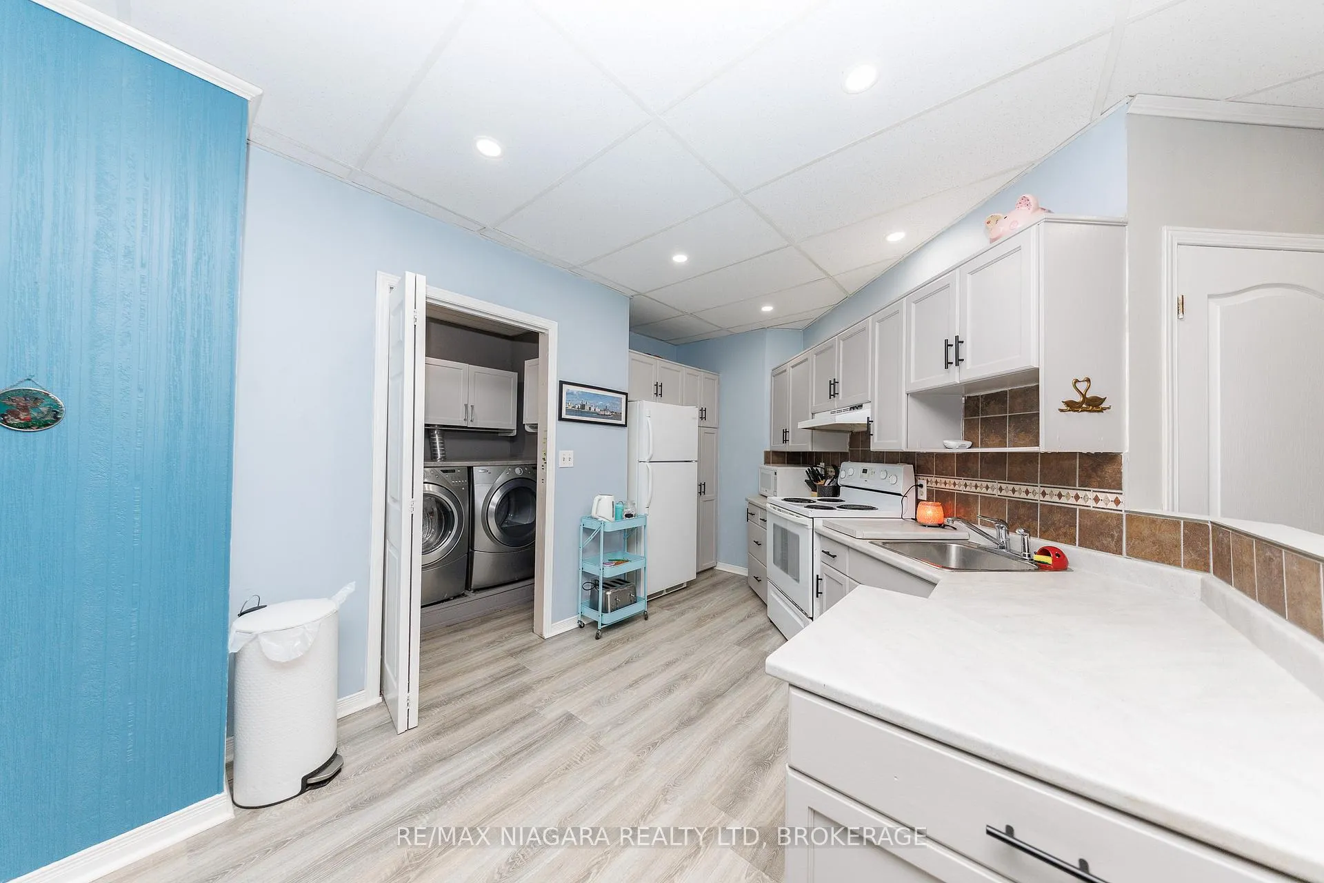Photo 34 of 3786 Northwood Drive, Niagara Falls, Mt. Carmel — HOMEH