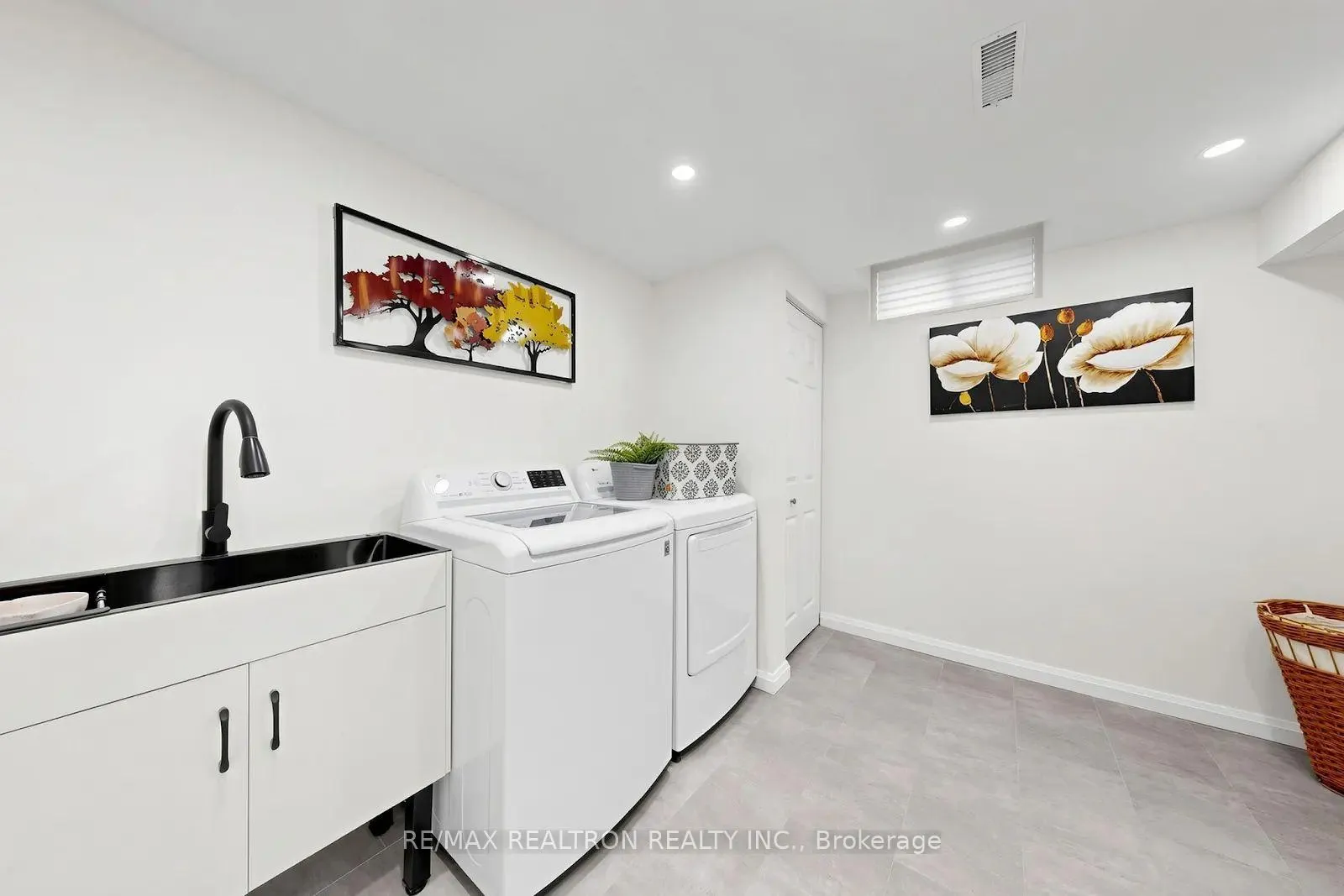 Photo 35 of Unit 12, 611 Galahad Drive, Oshawa, Eastdale — HOMEH