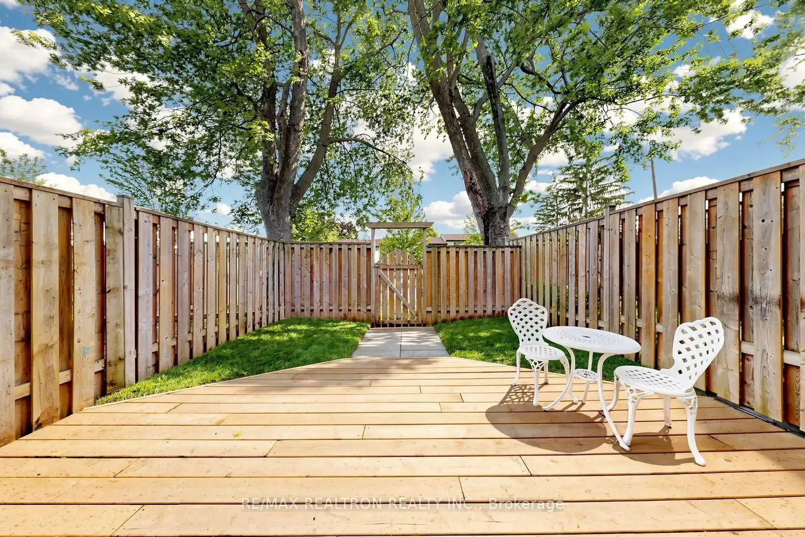 Photo 41 of Unit 12, 611 Galahad Drive, Oshawa, Eastdale — HOMEH