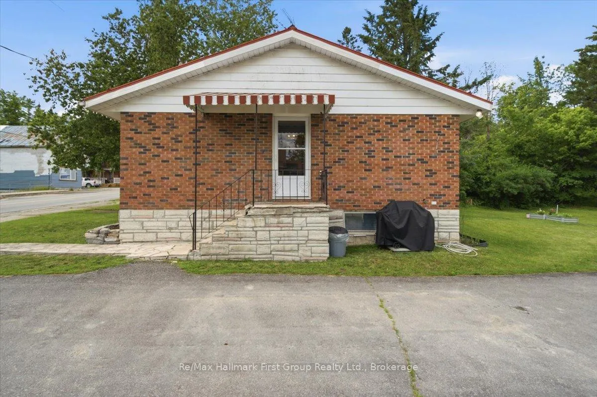 Photo 33 of 68 Queen Street, Tweed, Hungerford (Twp) — HOMEH