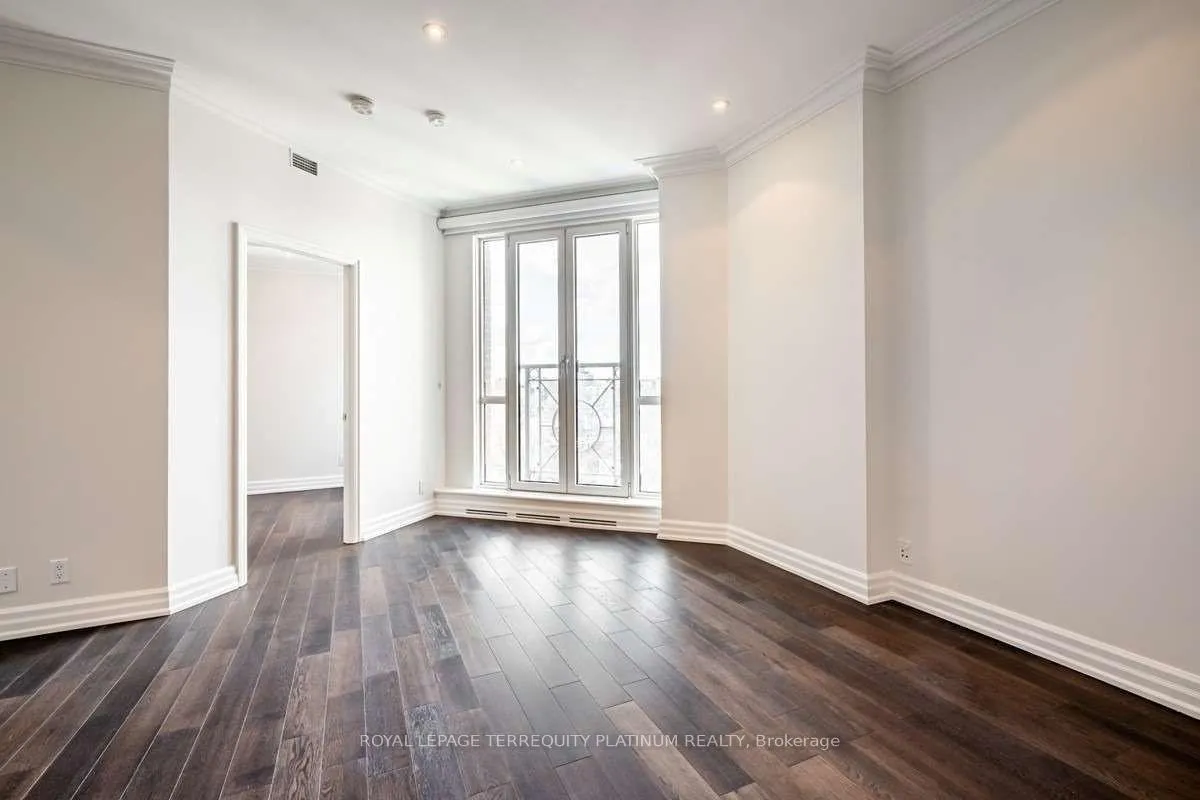 Photo 10 of Unit 902, 38 Avenue Road, Toronto, The Annex — HOMEH