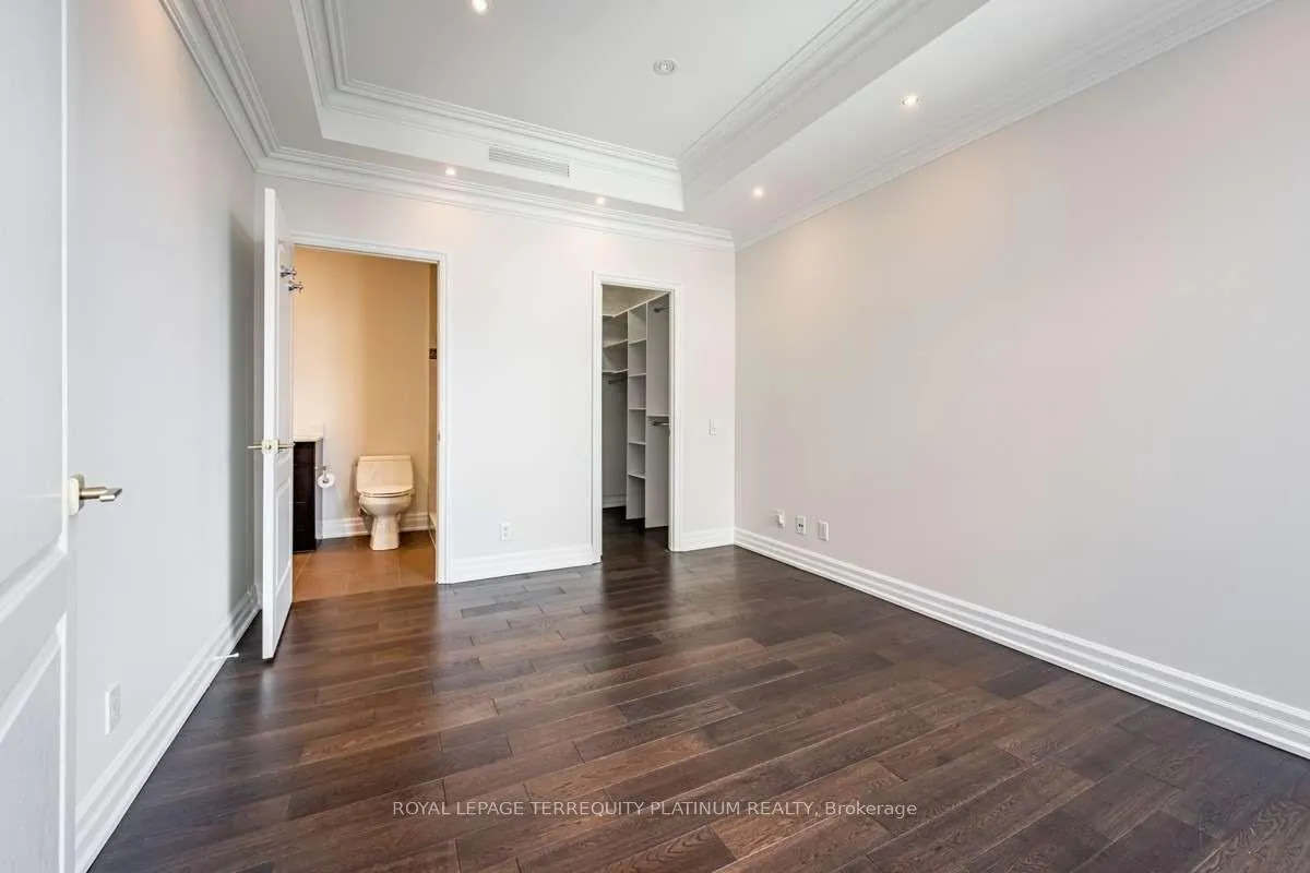 Photo 12 of Unit 902, 38 Avenue Road, Toronto, The Annex — HOMEH