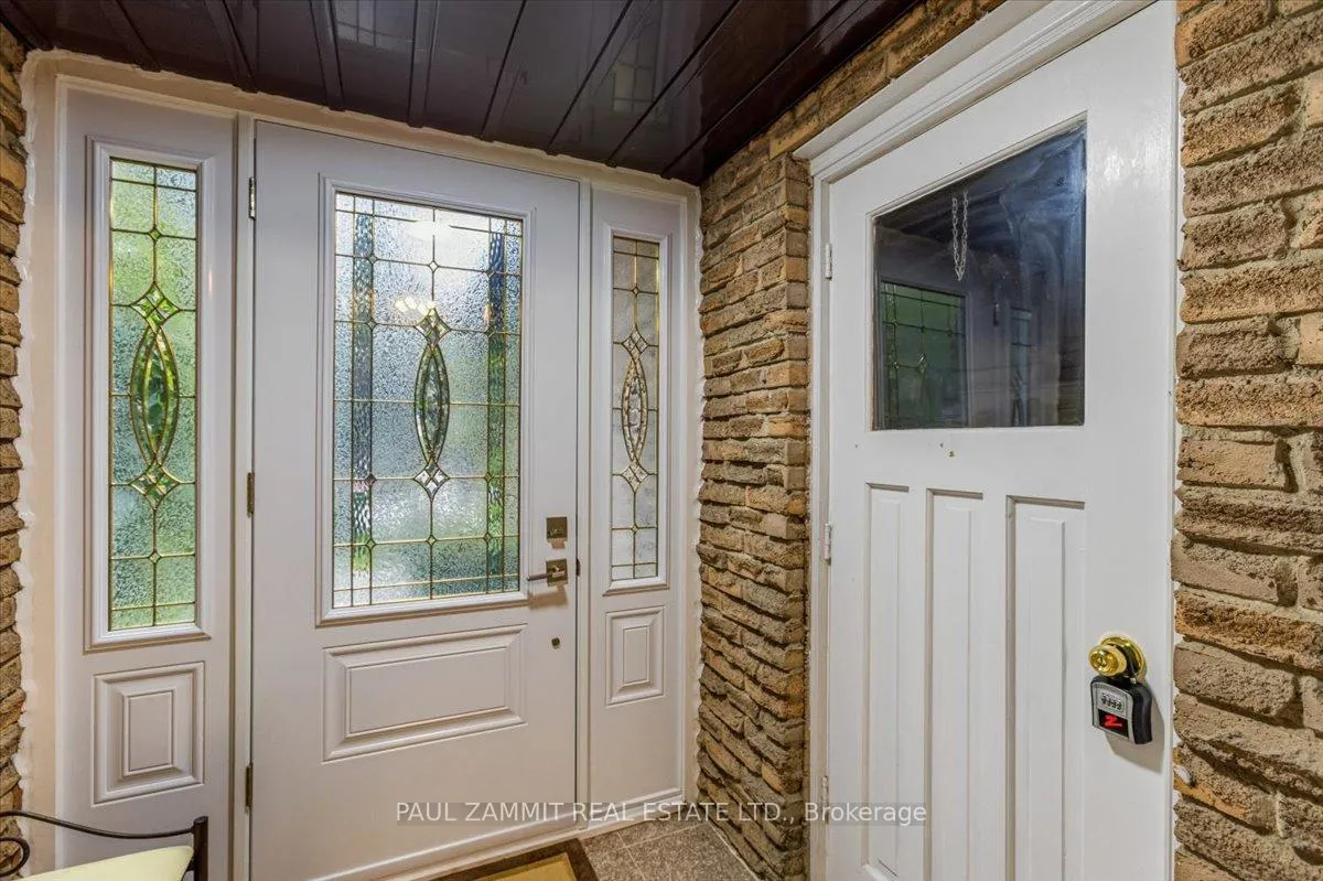 Photo 7 of 39 Woolsthorpe Crescent, Markham, German Mills — HOMEH
