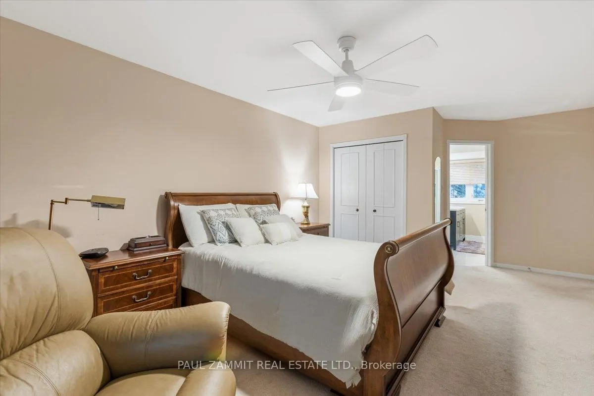 Photo 26 of 39 Woolsthorpe Crescent, Markham, German Mills — HOMEH