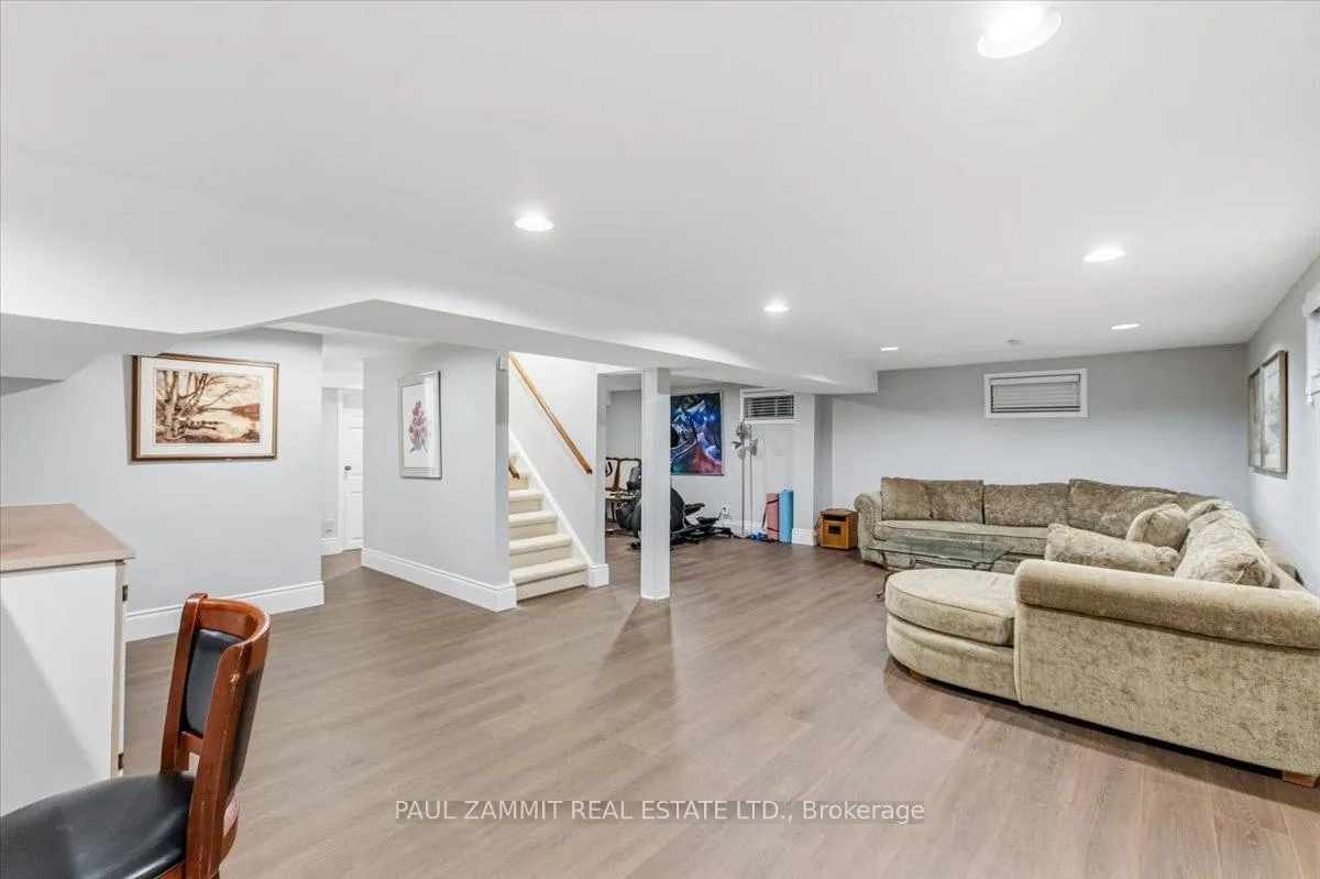 Photo 46 of 39 Woolsthorpe Crescent, Markham, German Mills — HOMEH