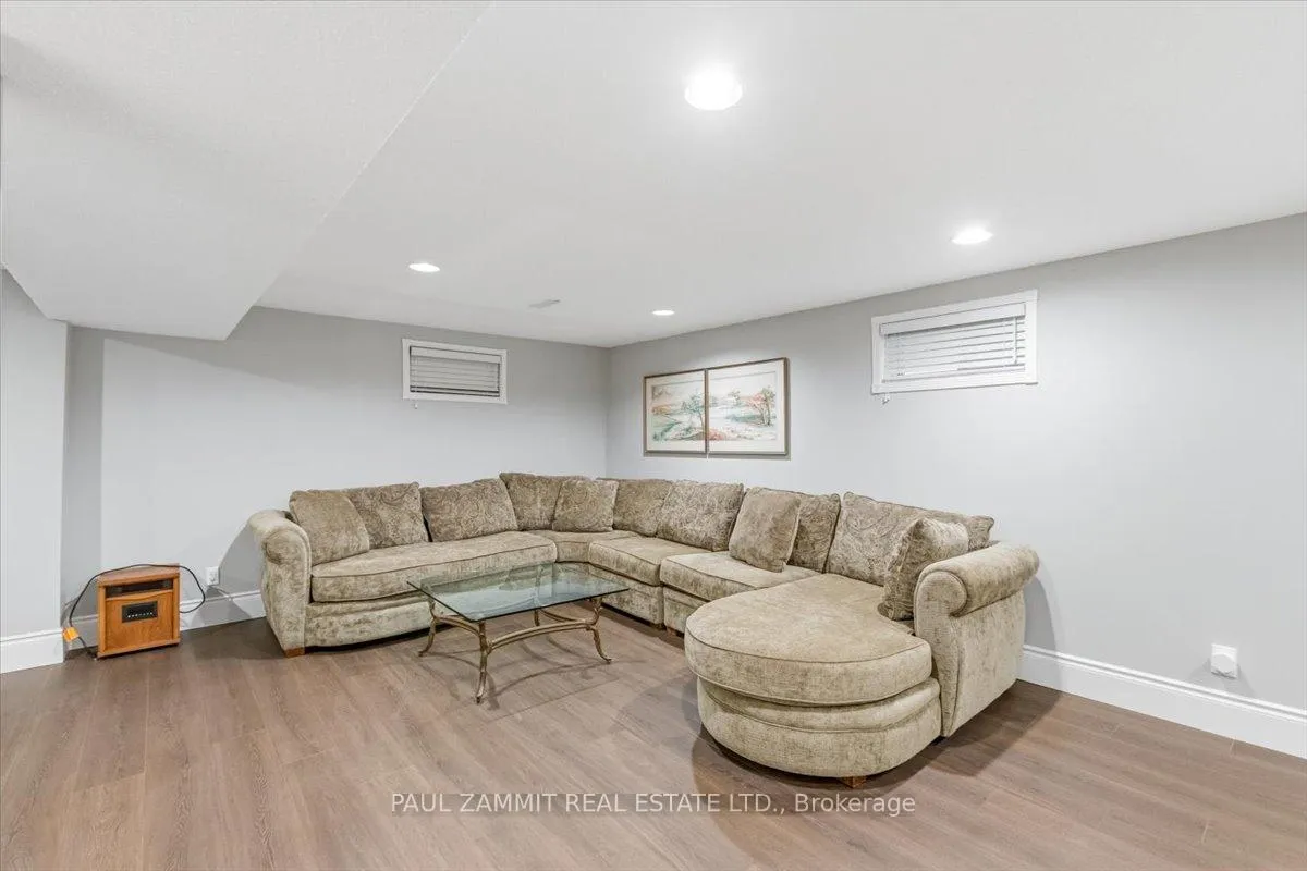 Photo 48 of 39 Woolsthorpe Crescent, Markham, German Mills — HOMEH