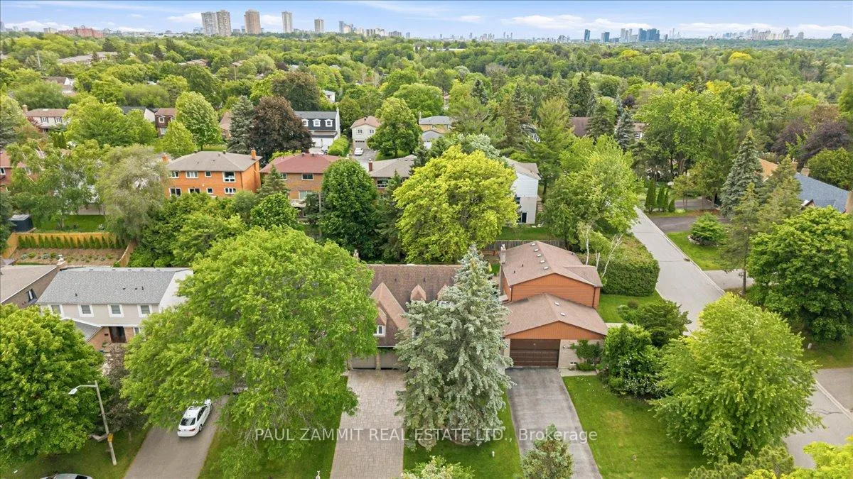 Photo 59 of 39 Woolsthorpe Crescent, Markham, German Mills — HOMEH