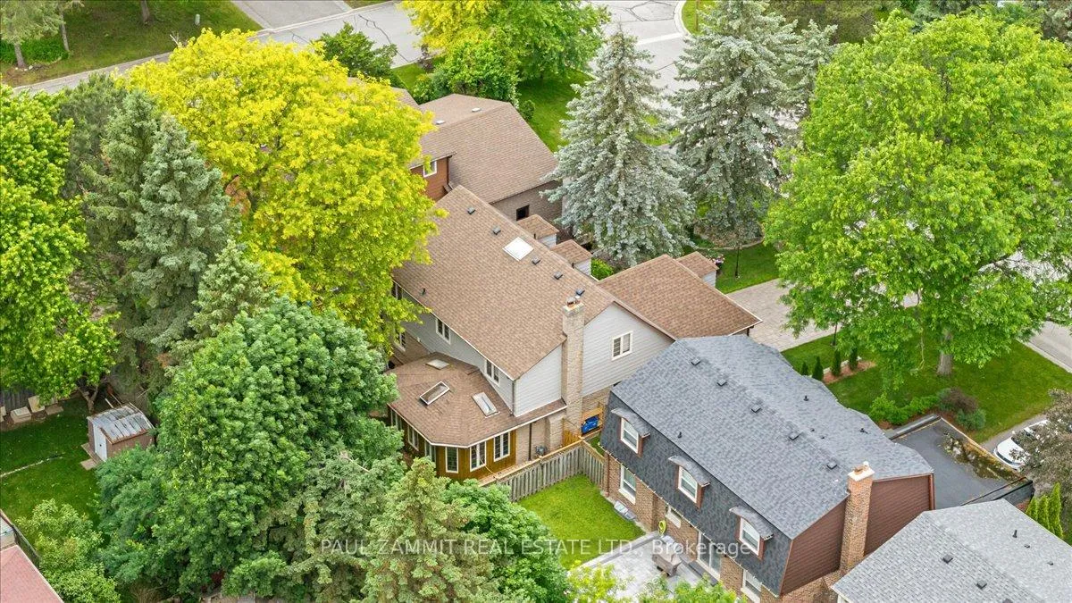 Photo 61 of 39 Woolsthorpe Crescent, Markham, German Mills — HOMEH