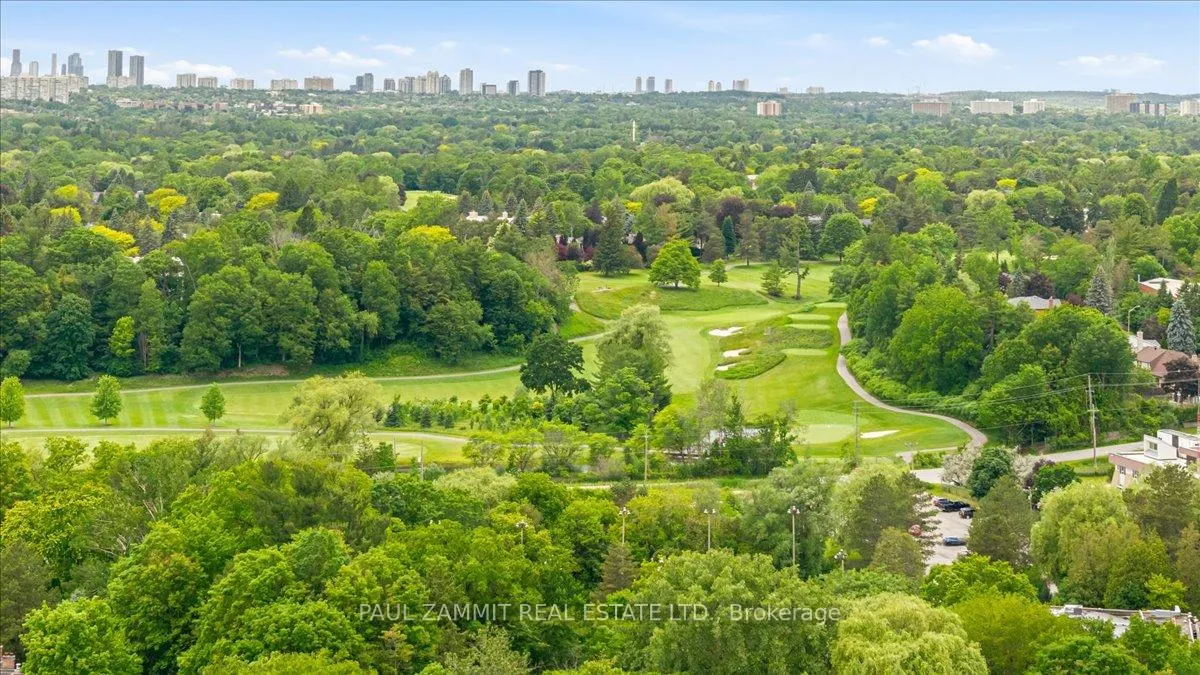 Photo 62 of 39 Woolsthorpe Crescent, Markham, German Mills — HOMEH