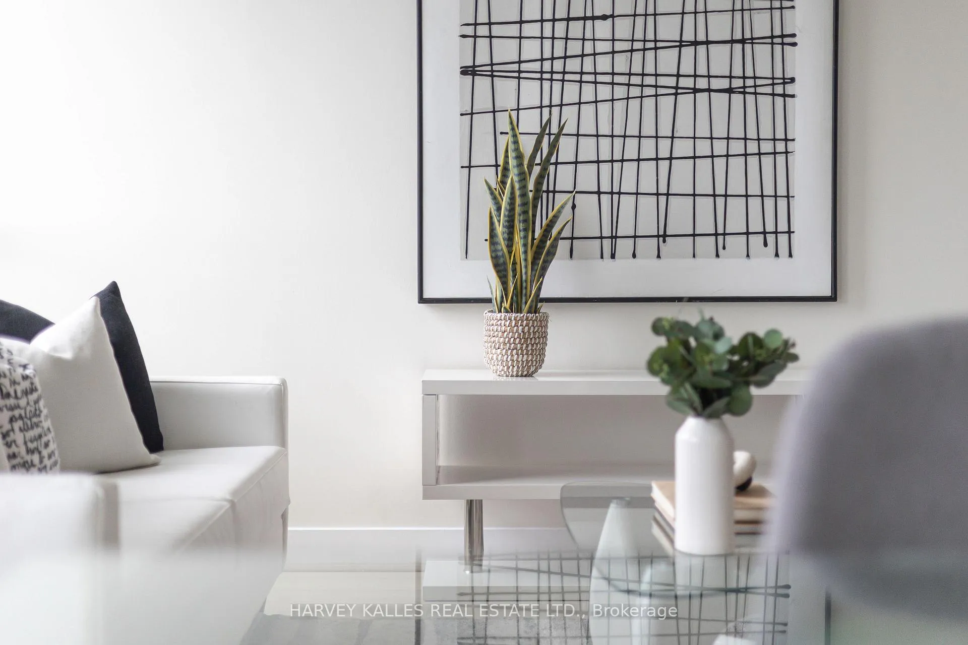 Photo 5 of Unit 622, 7608 Yonge Street, Vaughan, Crestwood-Springfarm-Yorkhill — HOMEH