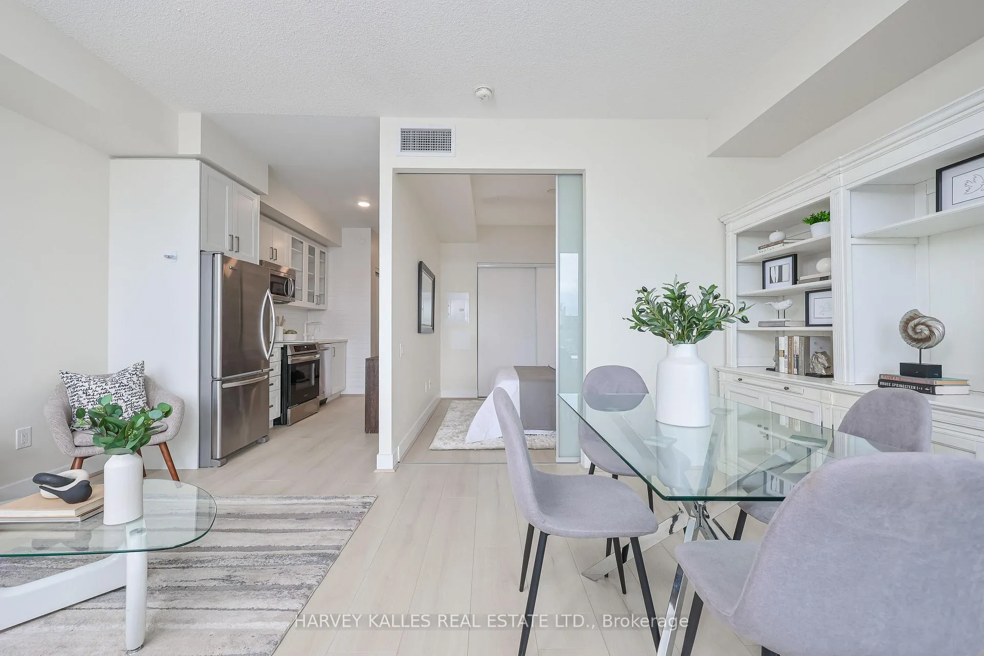 Photo 9 of Unit 622, 7608 Yonge Street, Vaughan, Crestwood-Springfarm-Yorkhill — HOMEH