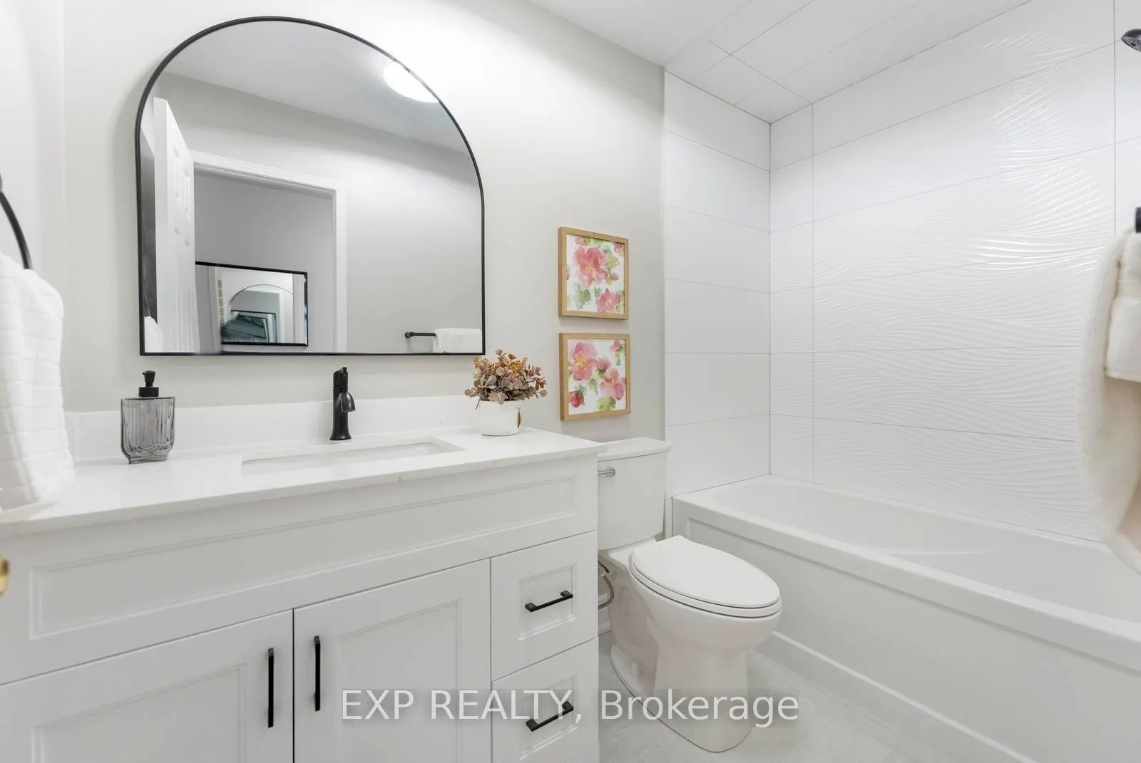 Photo 36 of 643 Yates Drive, Milton, Coates — HOMEH