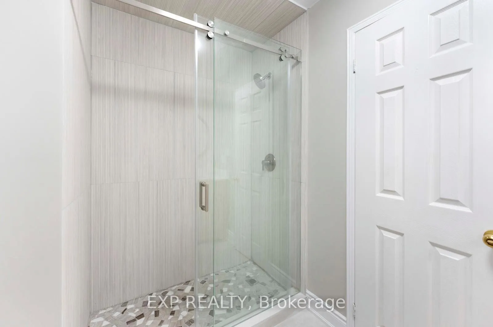 Photo 38 of 643 Yates Drive, Milton, Coates — HOMEH