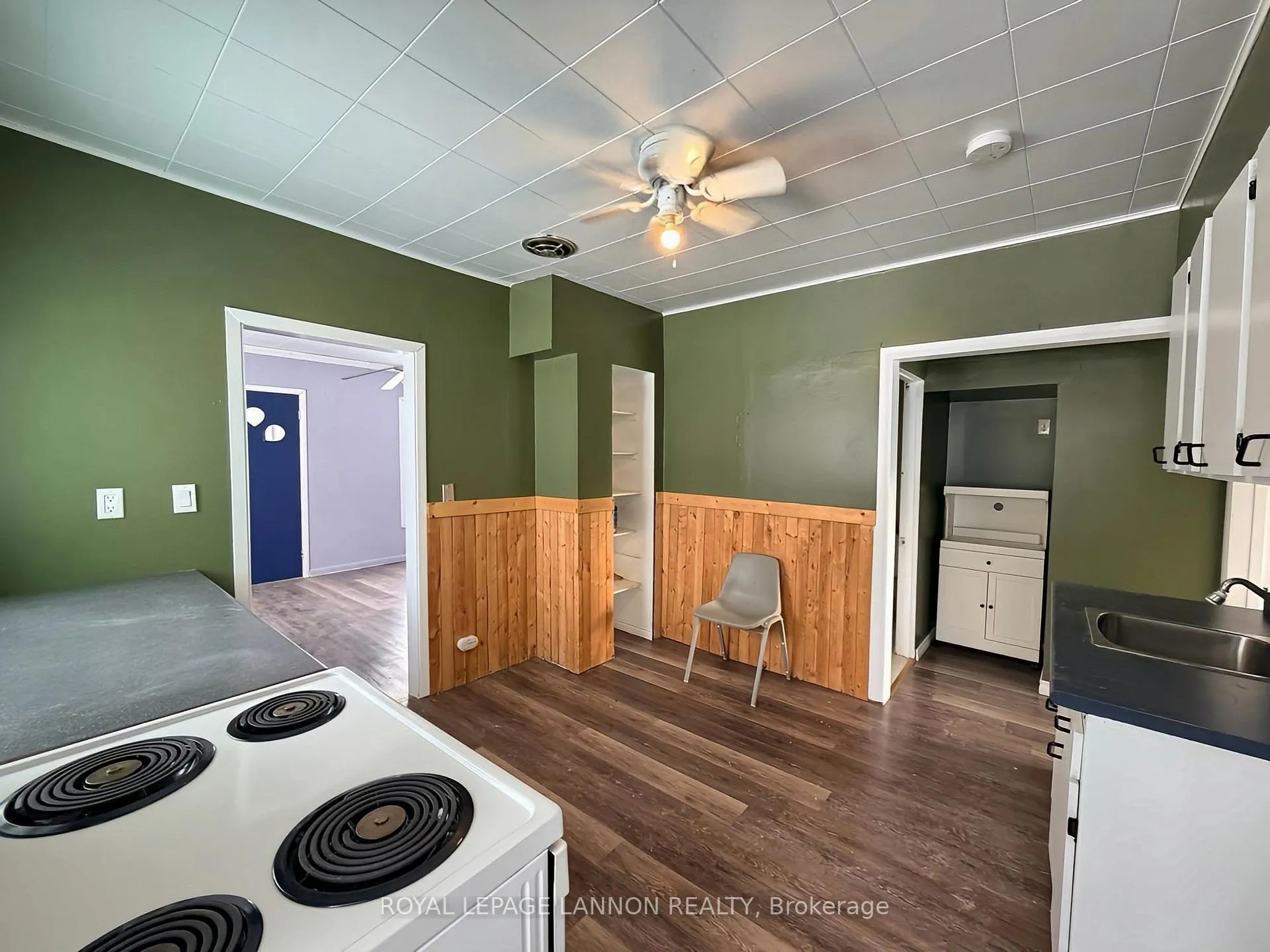 Photo 4 of 107 Beamish Avenue E, Greenstone, Geraldton — HOMEH