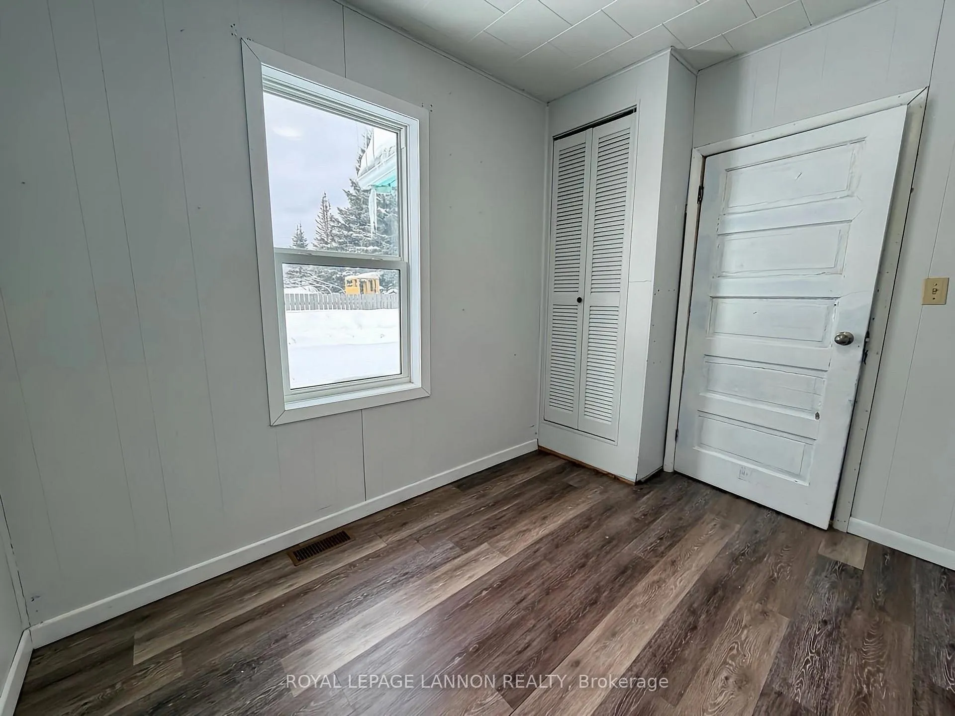 Photo 13 of 107 Beamish Avenue E, Greenstone, Geraldton — HOMEH