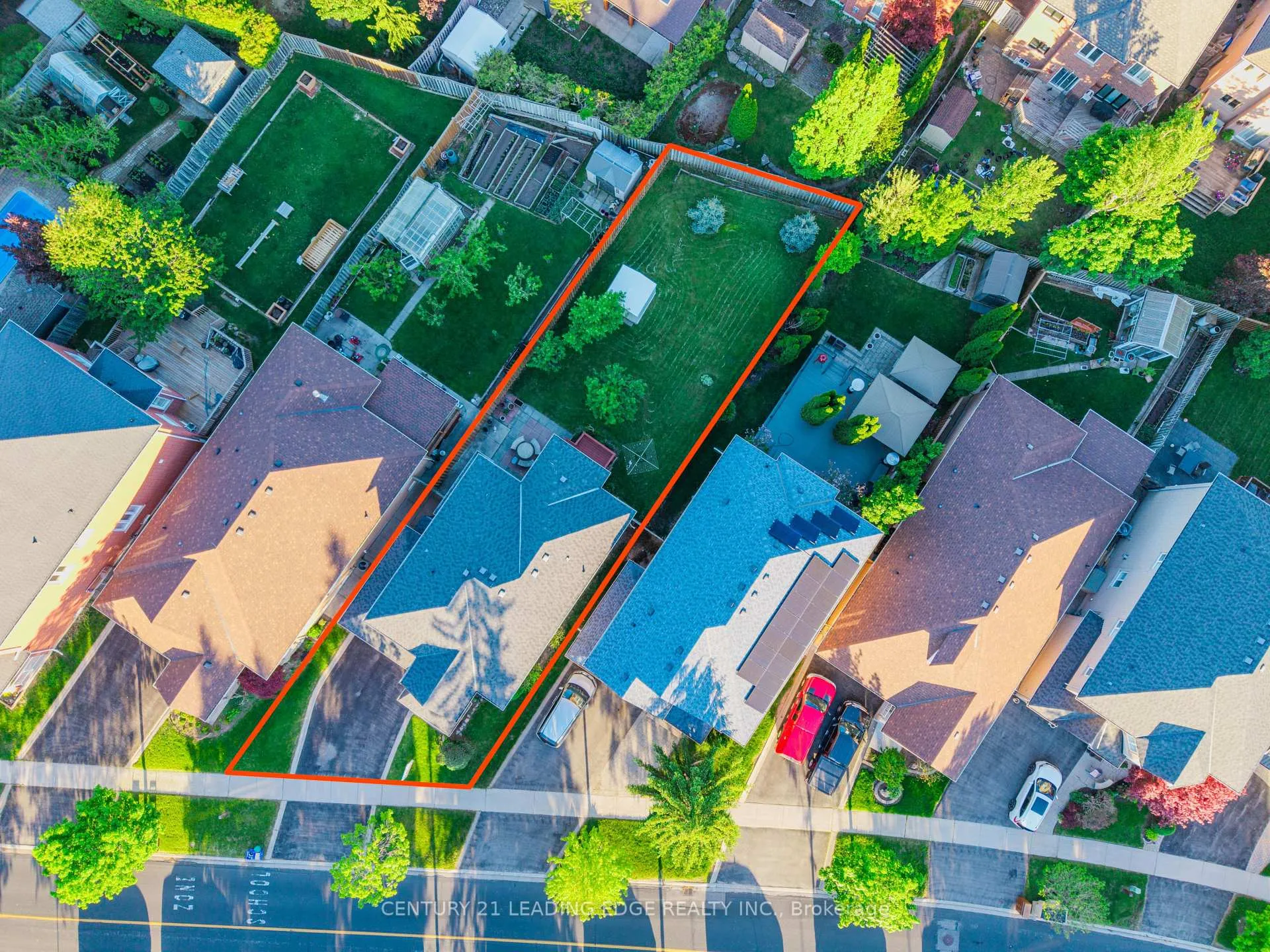 Photo 6 of 40 Rouge Bank Drive, Markham, Legacy — HOMEH