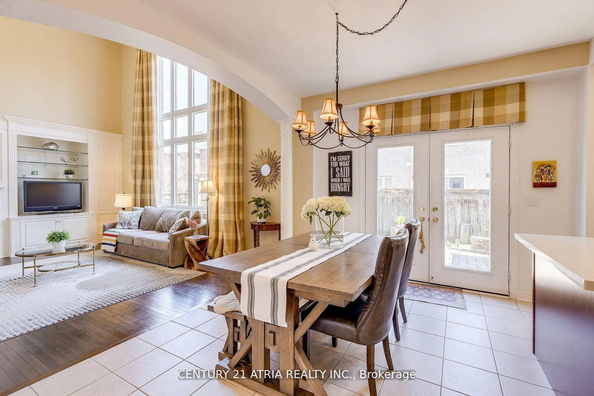 Photo 8 of 23 Weslock Crescent, Aurora, Bayview Northeast — HOMEH