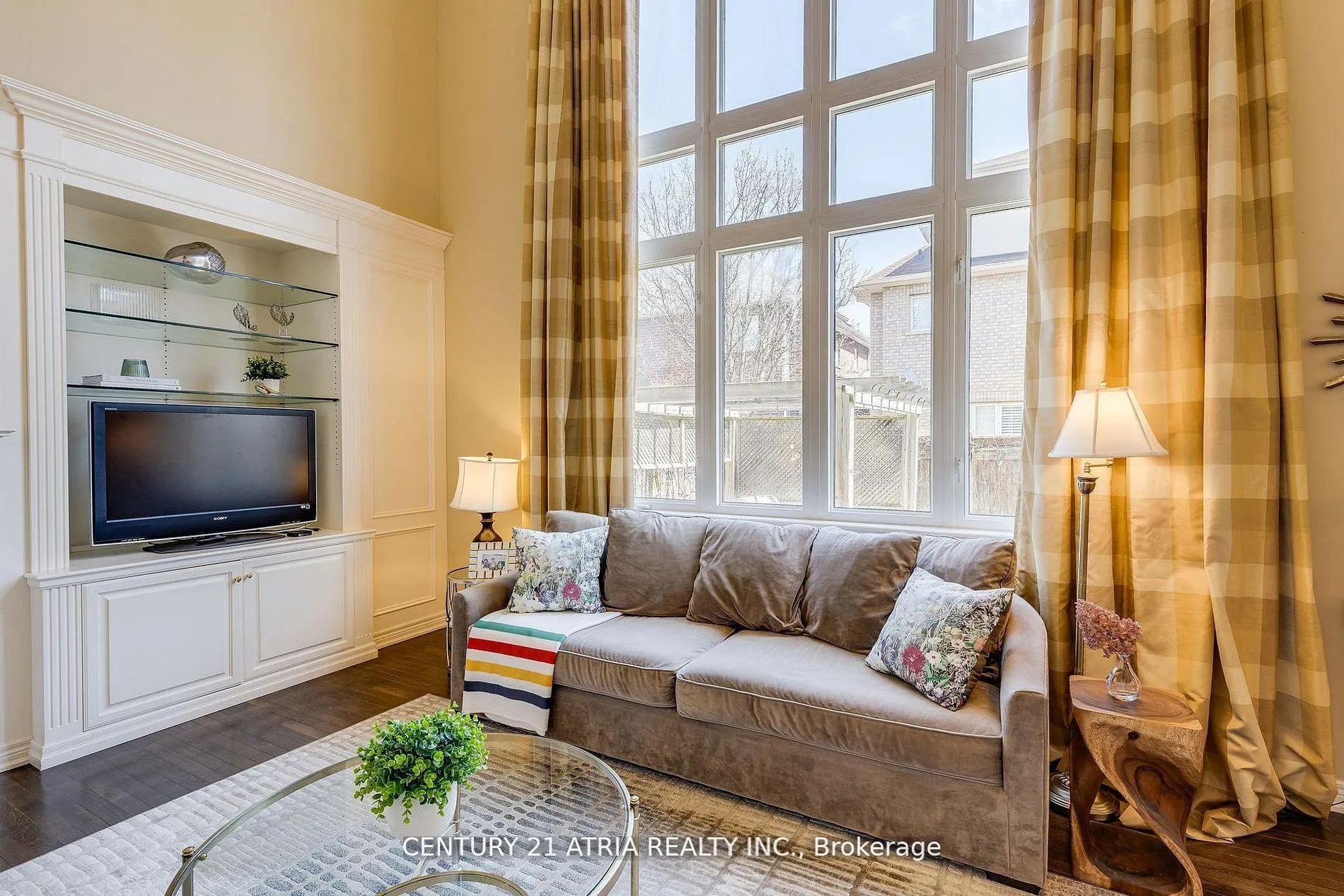 Photo 11 of 23 Weslock Crescent, Aurora, Bayview Northeast — HOMEH