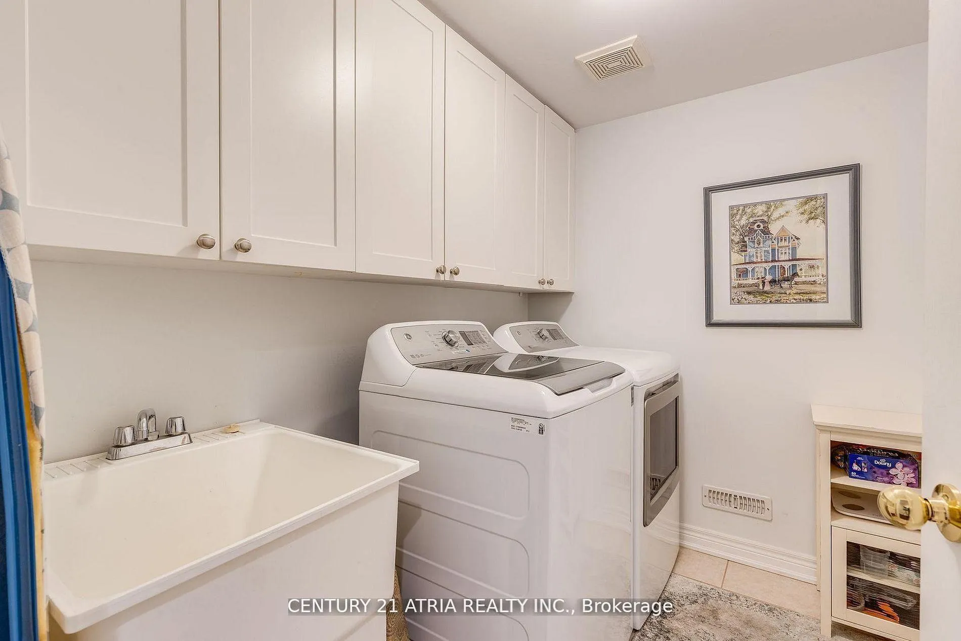 Photo 22 of 23 Weslock Crescent, Aurora, Bayview Northeast — HOMEH