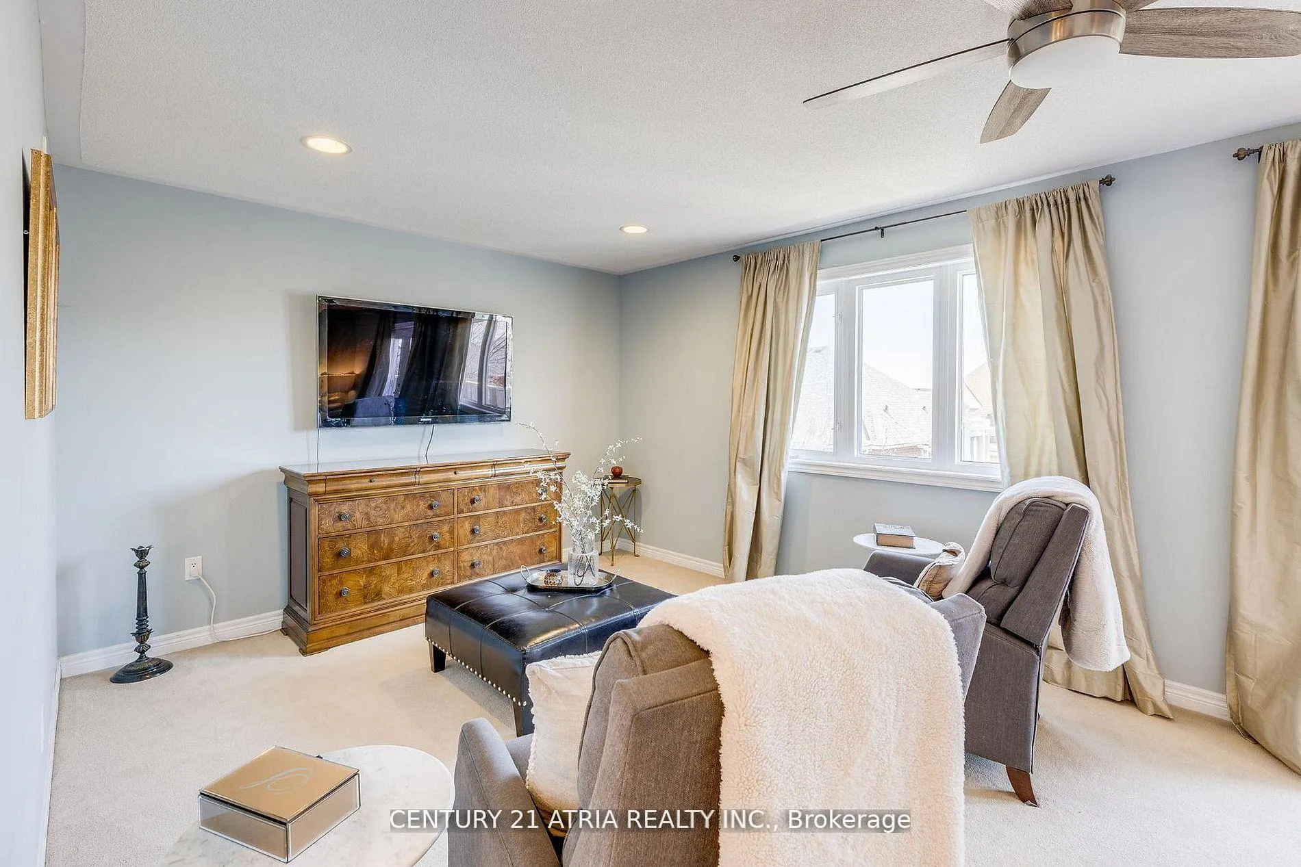 Photo 24 of 23 Weslock Crescent, Aurora, Bayview Northeast — HOMEH