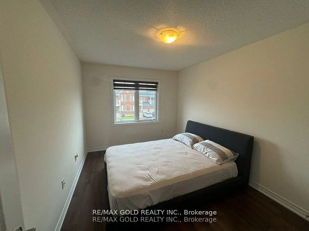 Photo 22 of 244 Sky Harbour Drive, Brampton, Bram West — HOMEH