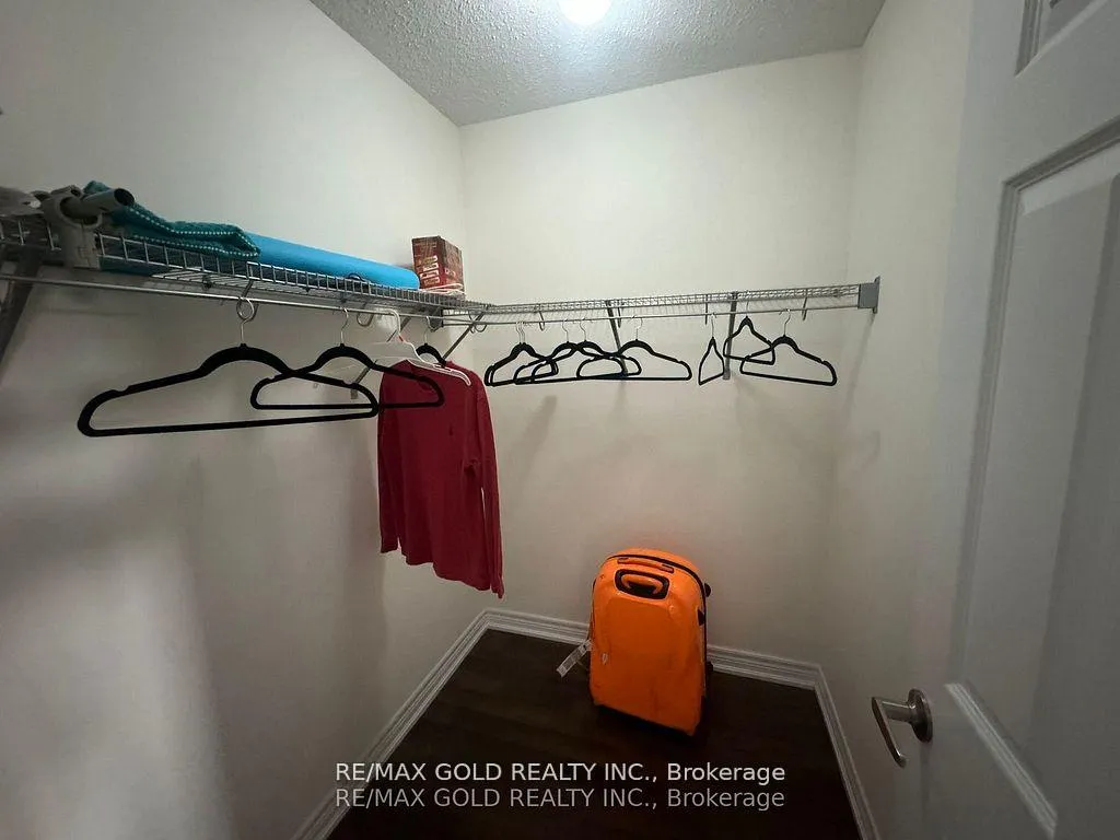 Photo 31 of 244 Sky Harbour Drive, Brampton, Bram West — HOMEH