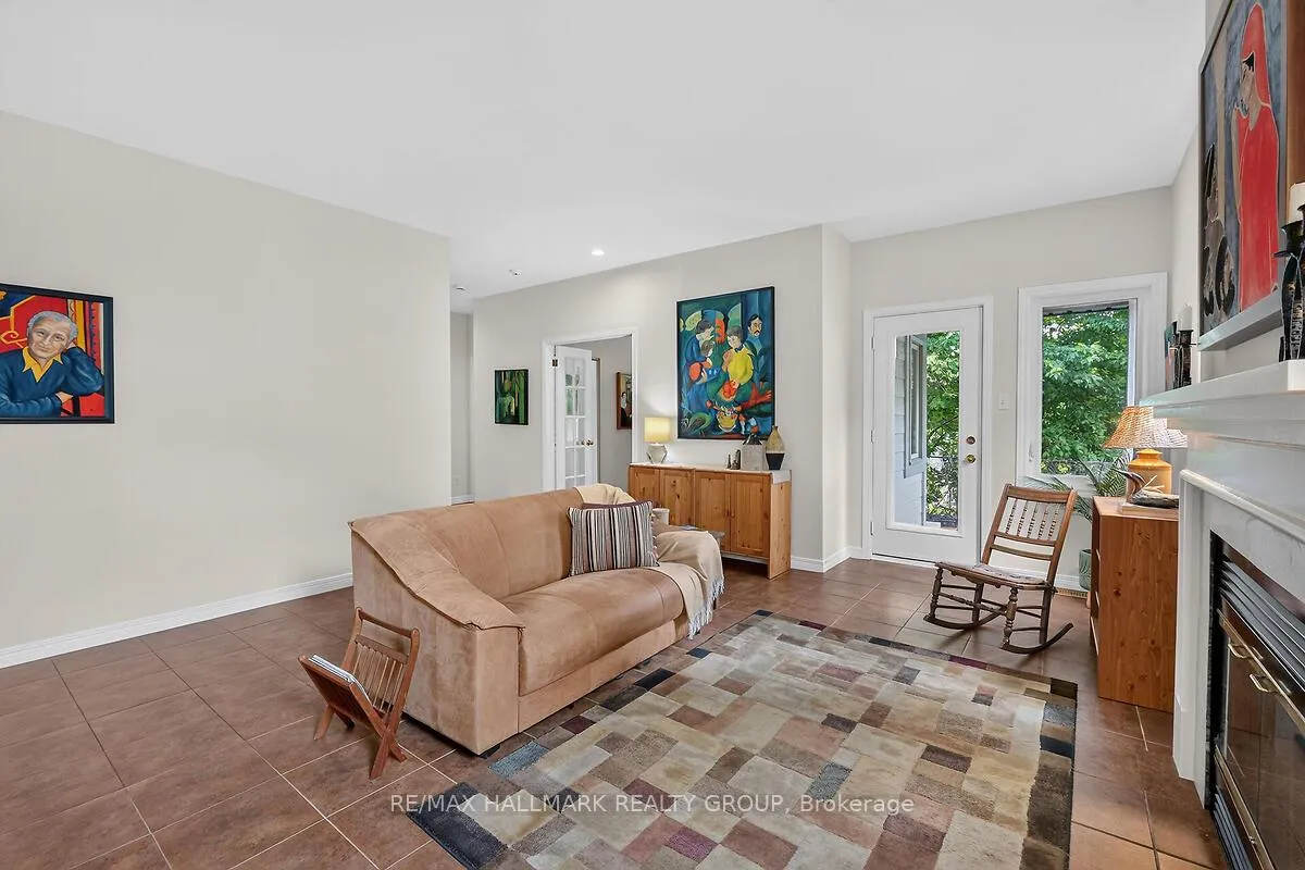 Photo 20 of 51 Castlethorpe Crescent, Ottawa, Centrepointe — HOMEH