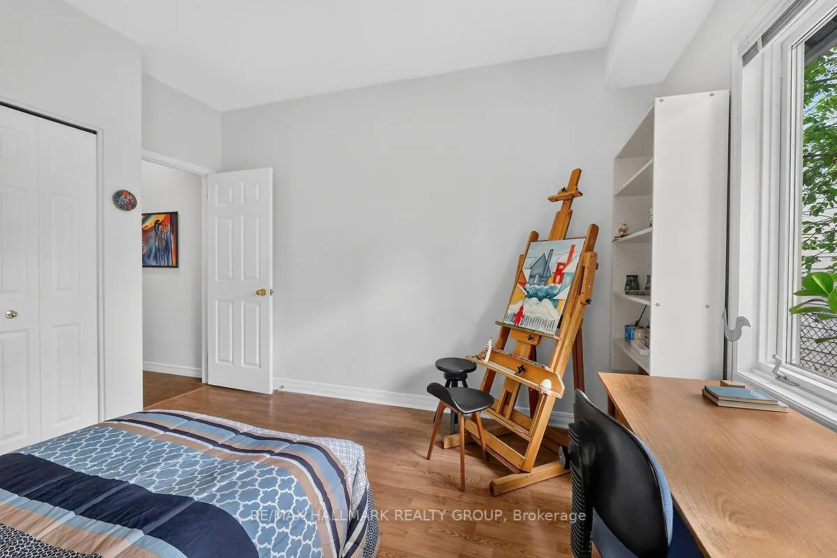 Photo 26 of 51 Castlethorpe Crescent, Ottawa, Centrepointe — HOMEH
