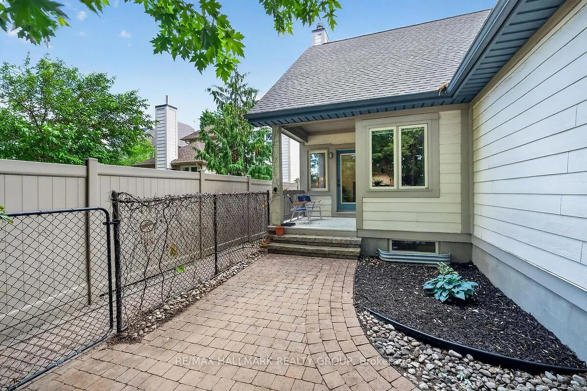Photo 42 of 51 Castlethorpe Crescent, Ottawa, Centrepointe — HOMEH