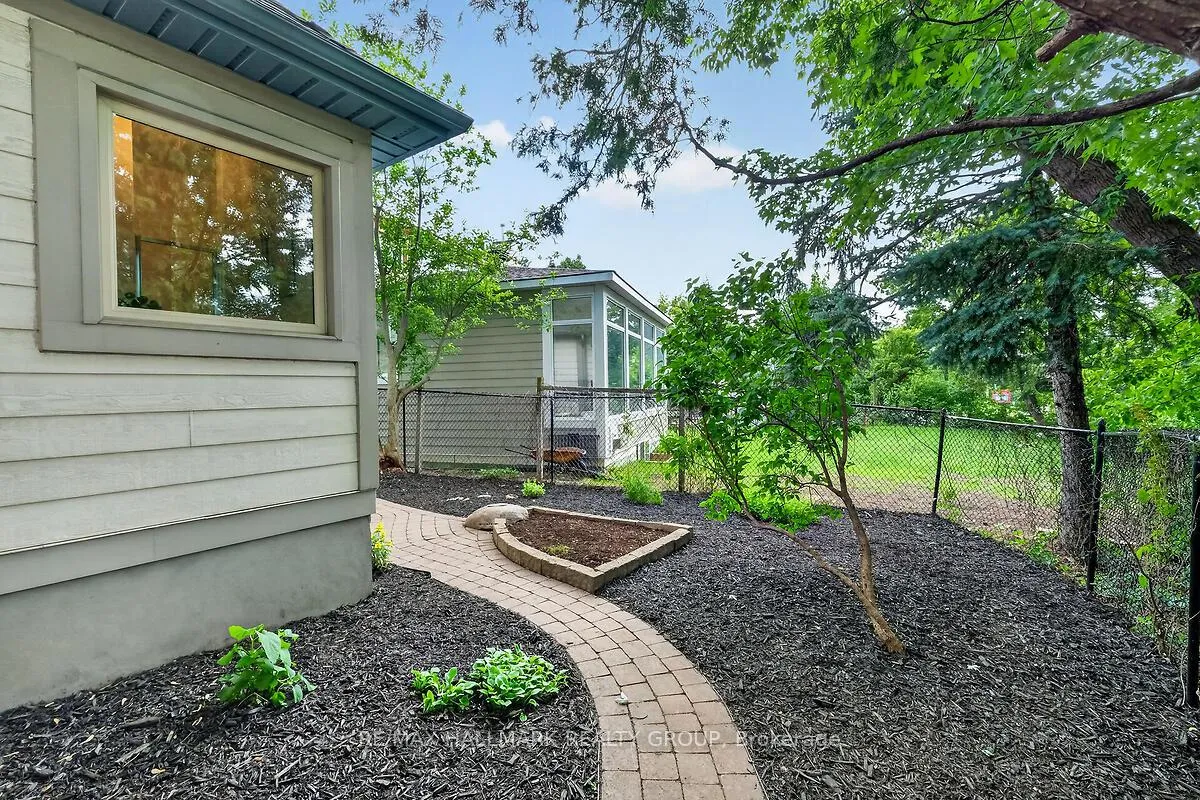 Photo 46 of 51 Castlethorpe Crescent, Ottawa, Centrepointe — HOMEH