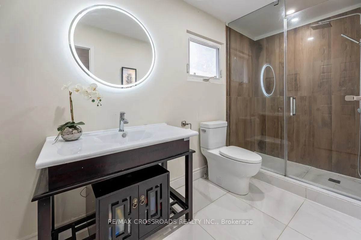 Photo 32 of 16 Heisey Drive, Markham, Markham Village — HOMEH